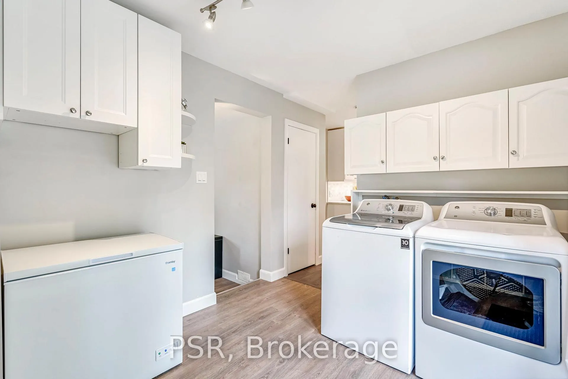 Photo 14 of 218 John Street, Clearview, Stayner — HOMEH