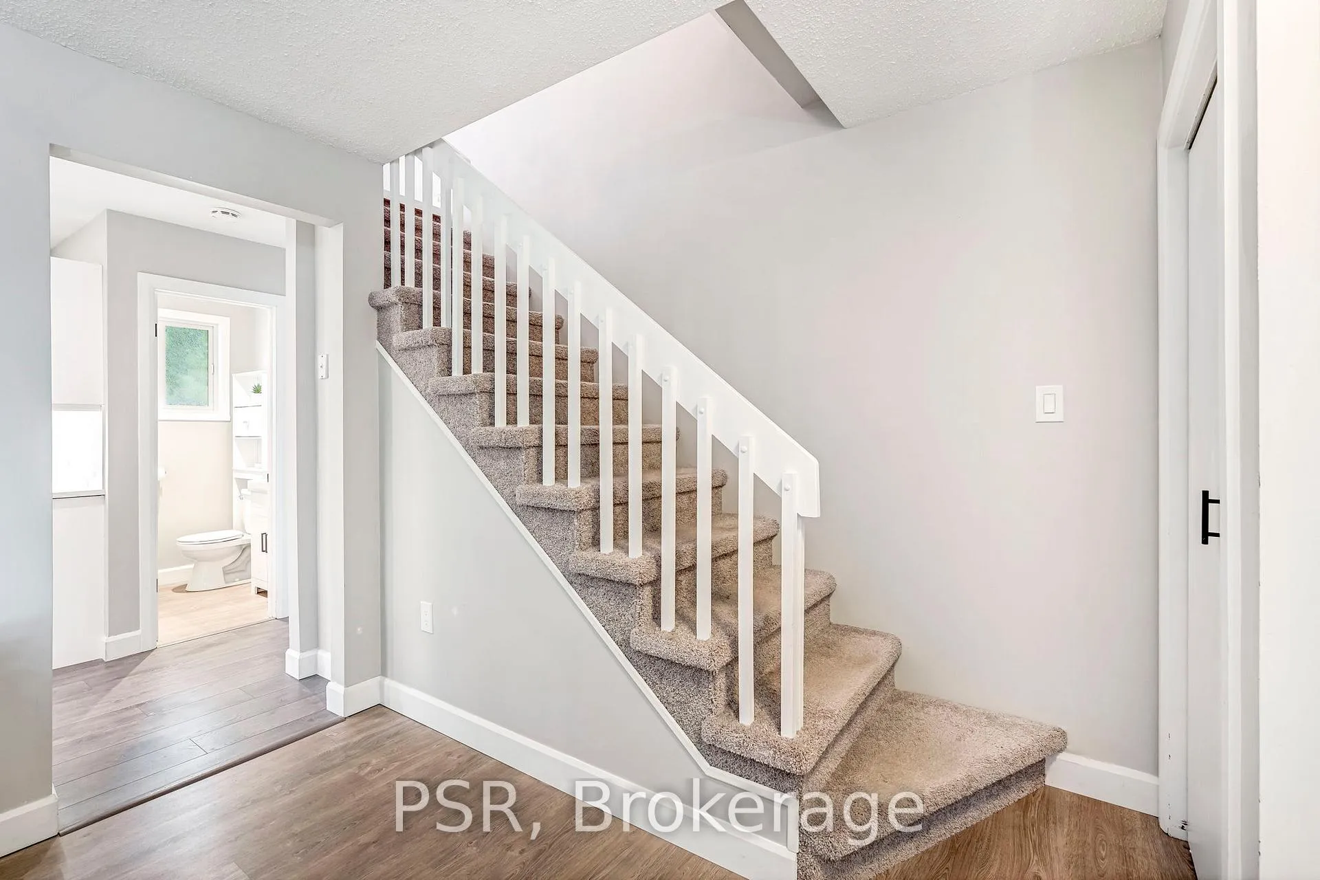 Photo 17 of 218 John Street, Clearview, Stayner — HOMEH