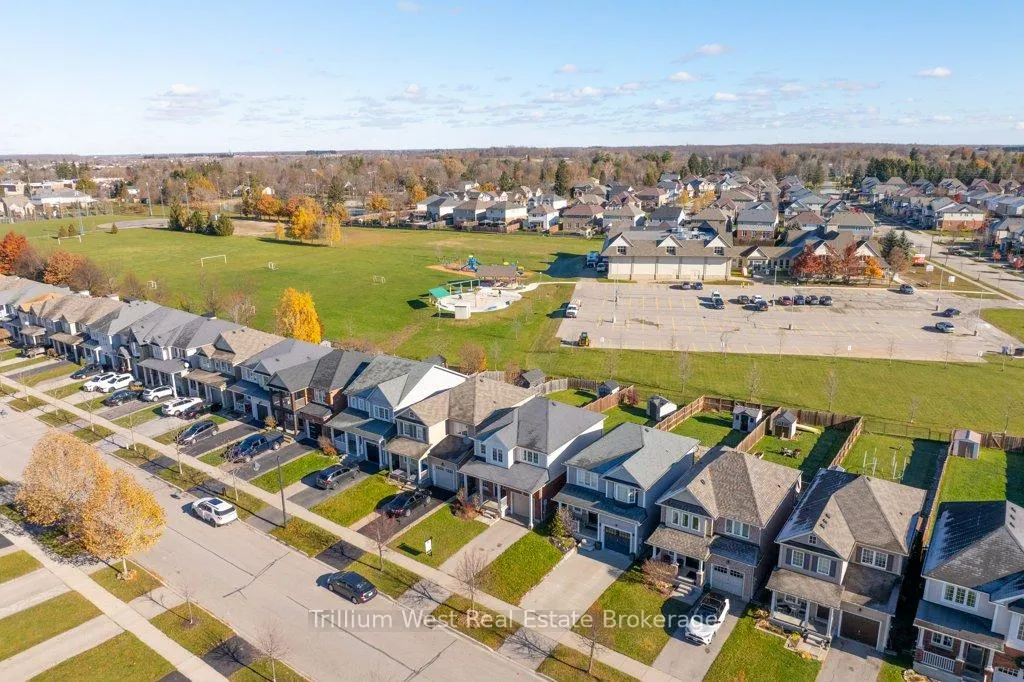 Photo 3 of 247 Norwich Road, Woolwich, Breslau — HOMEH