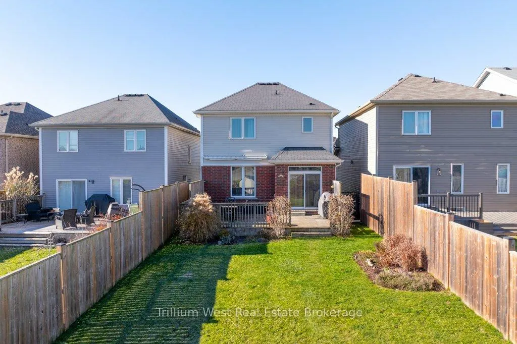 Photo 8 of 247 Norwich Road, Woolwich, Breslau — HOMEH