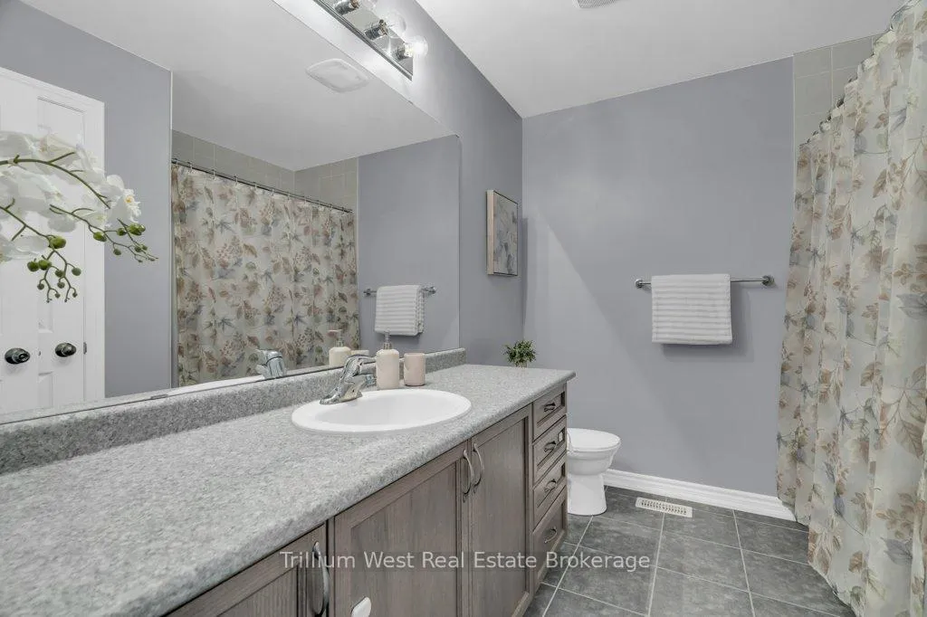 Photo 39 of 247 Norwich Road, Woolwich, Breslau — HOMEH