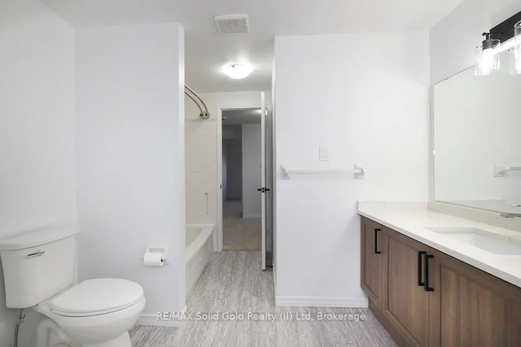 Photo 31 of 110 Bankside Drive, Kitchener — HOMEH