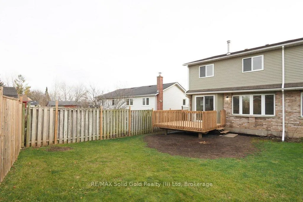 Photo 37 of 110 Bankside Drive, Kitchener — HOMEH