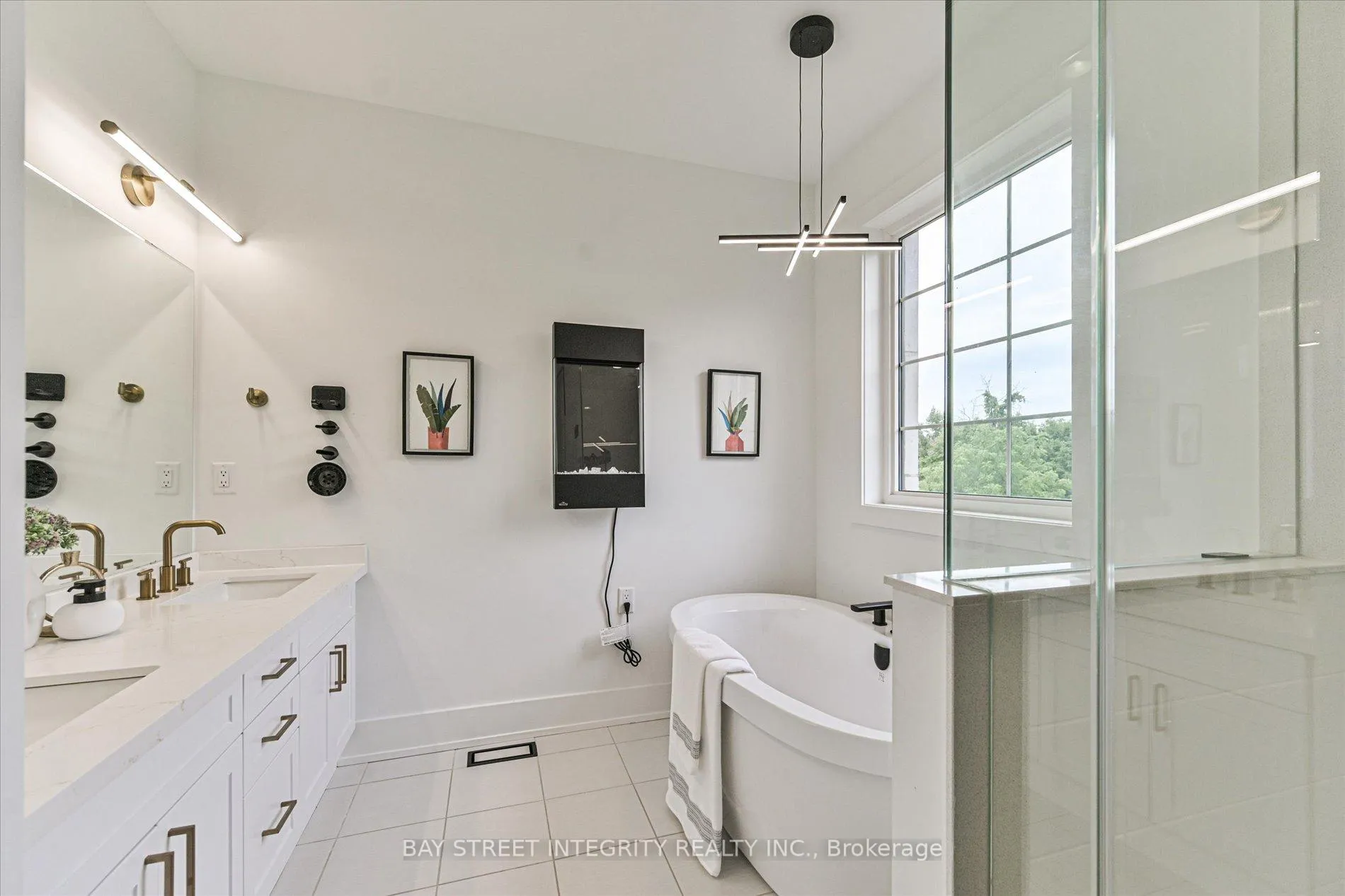 Photo 26 of 1553 Honey Locust Place, Pickering, Rural Pickering — HOMEH