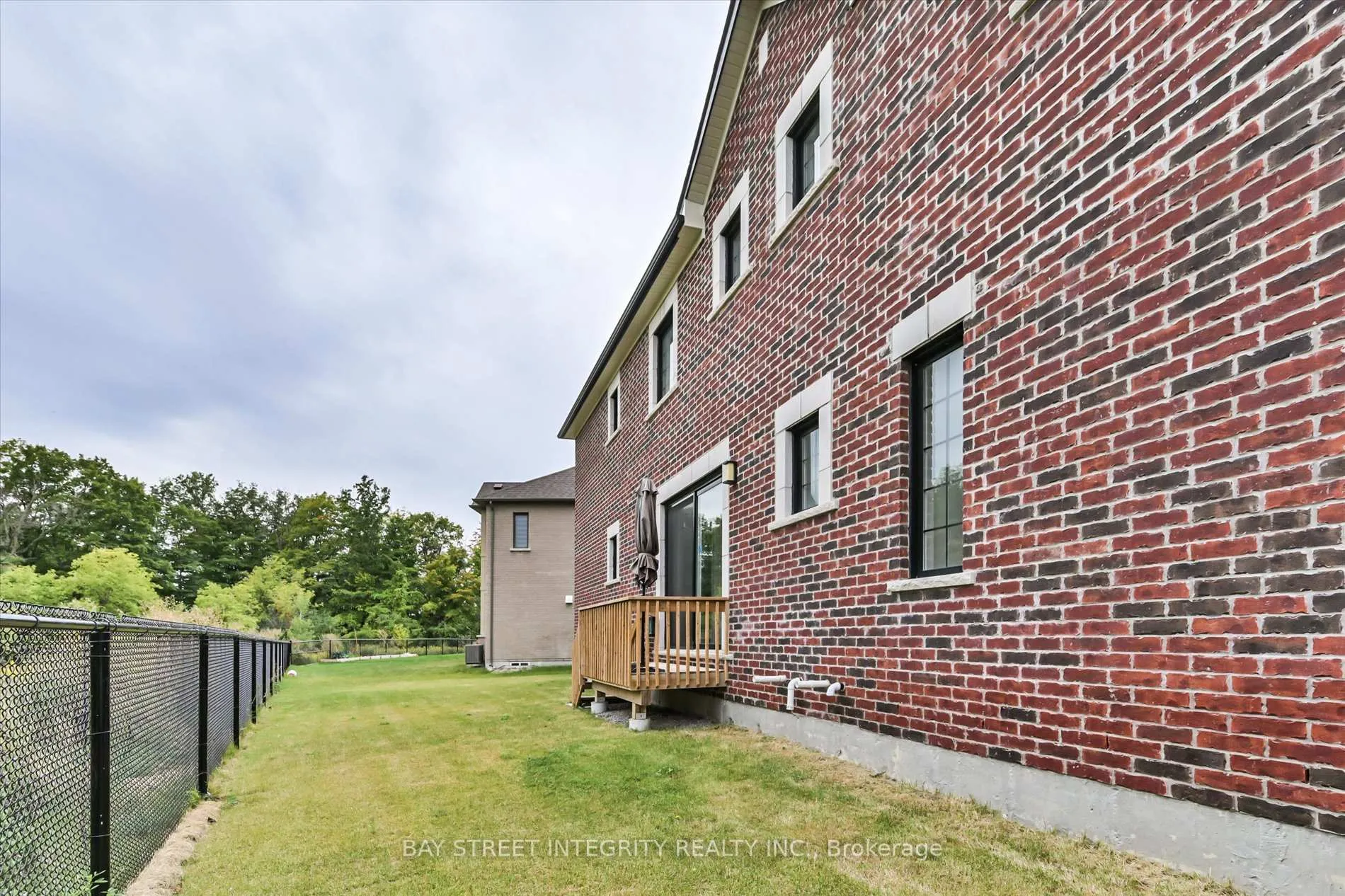 Photo 34 of 1553 Honey Locust Place, Pickering, Rural Pickering — HOMEH