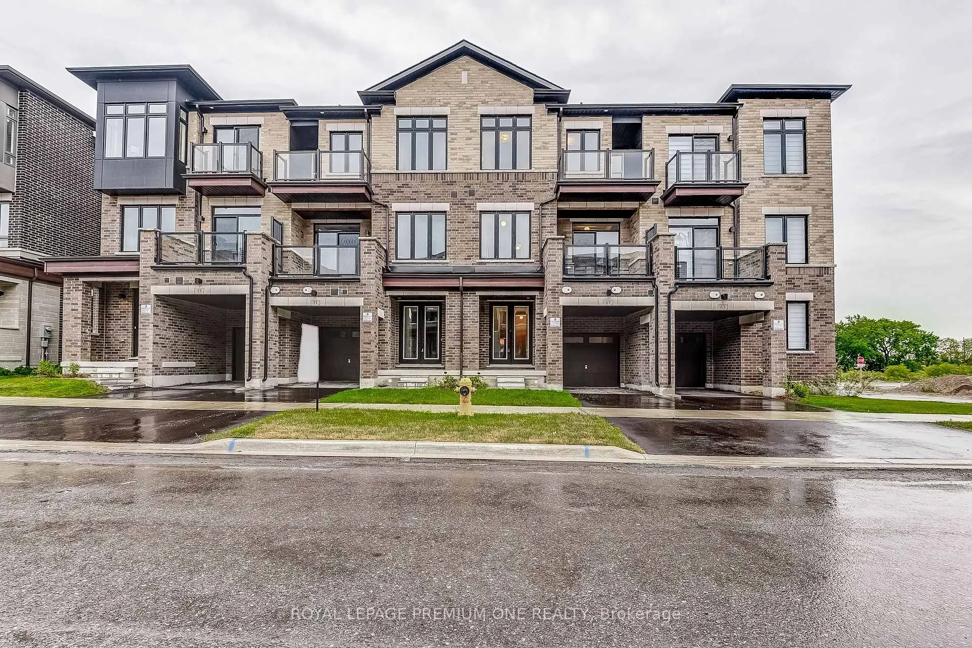 Photo 1 of 67 Tennant Circle, Vaughan, Vellore Village — HOMEH