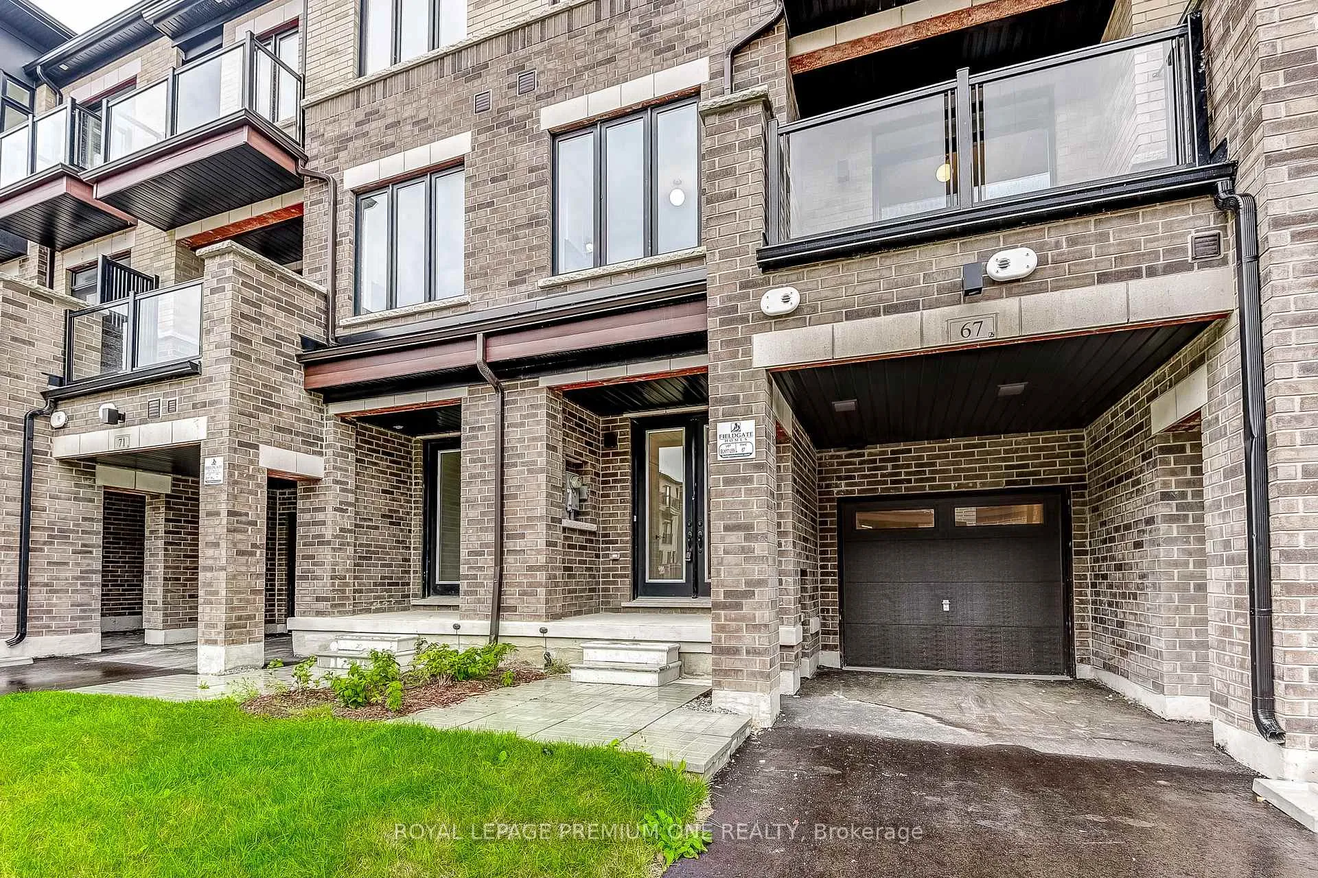 Photo 6 of 67 Tennant Circle, Vaughan, Vellore Village — HOMEH