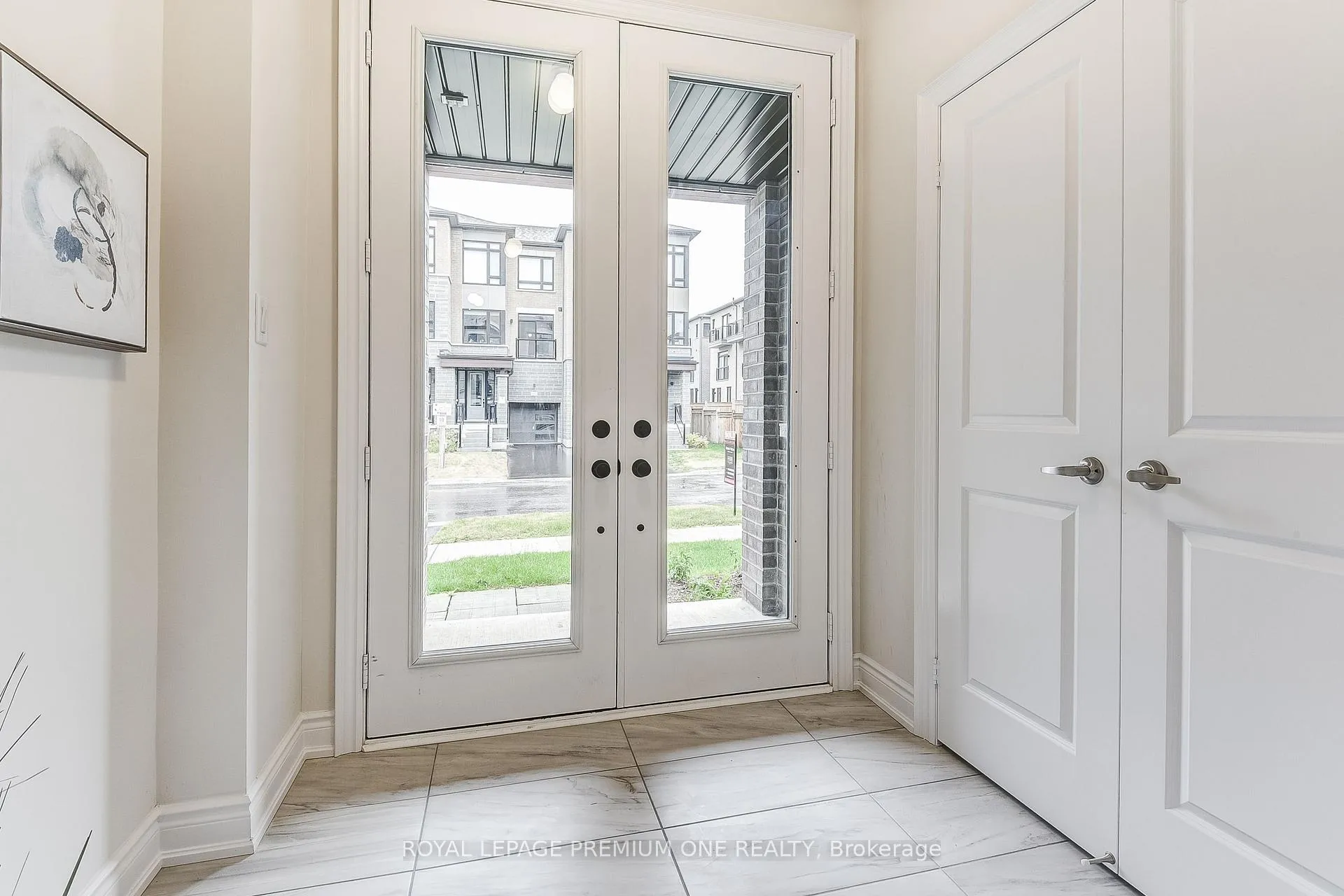 Photo 8 of 67 Tennant Circle, Vaughan, Vellore Village — HOMEH