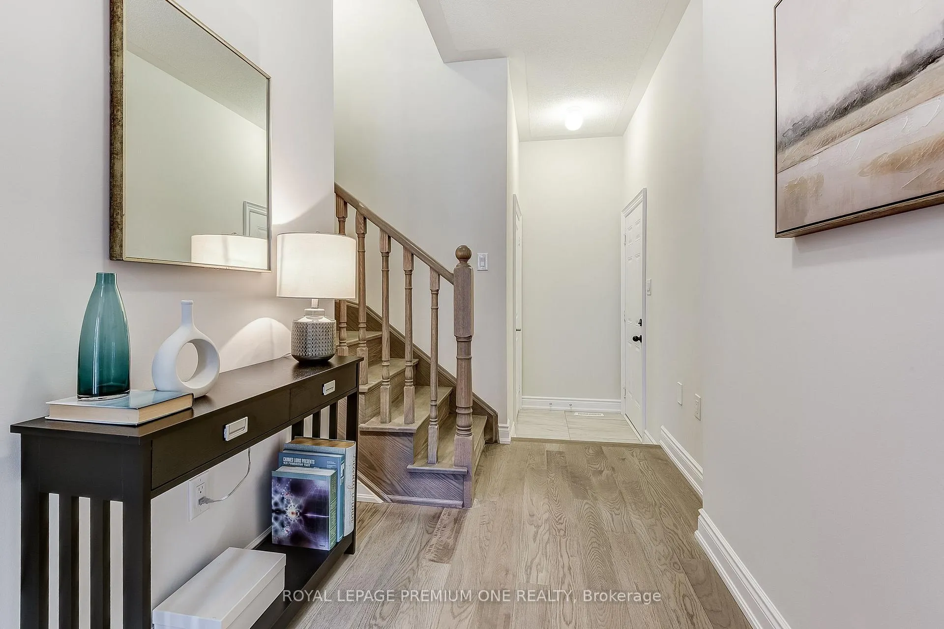 Photo 11 of 67 Tennant Circle, Vaughan, Vellore Village — HOMEH