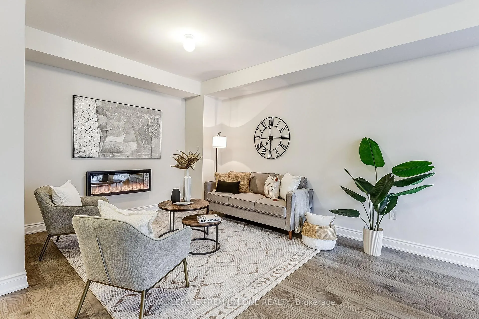 Photo 15 of 67 Tennant Circle, Vaughan, Vellore Village — HOMEH