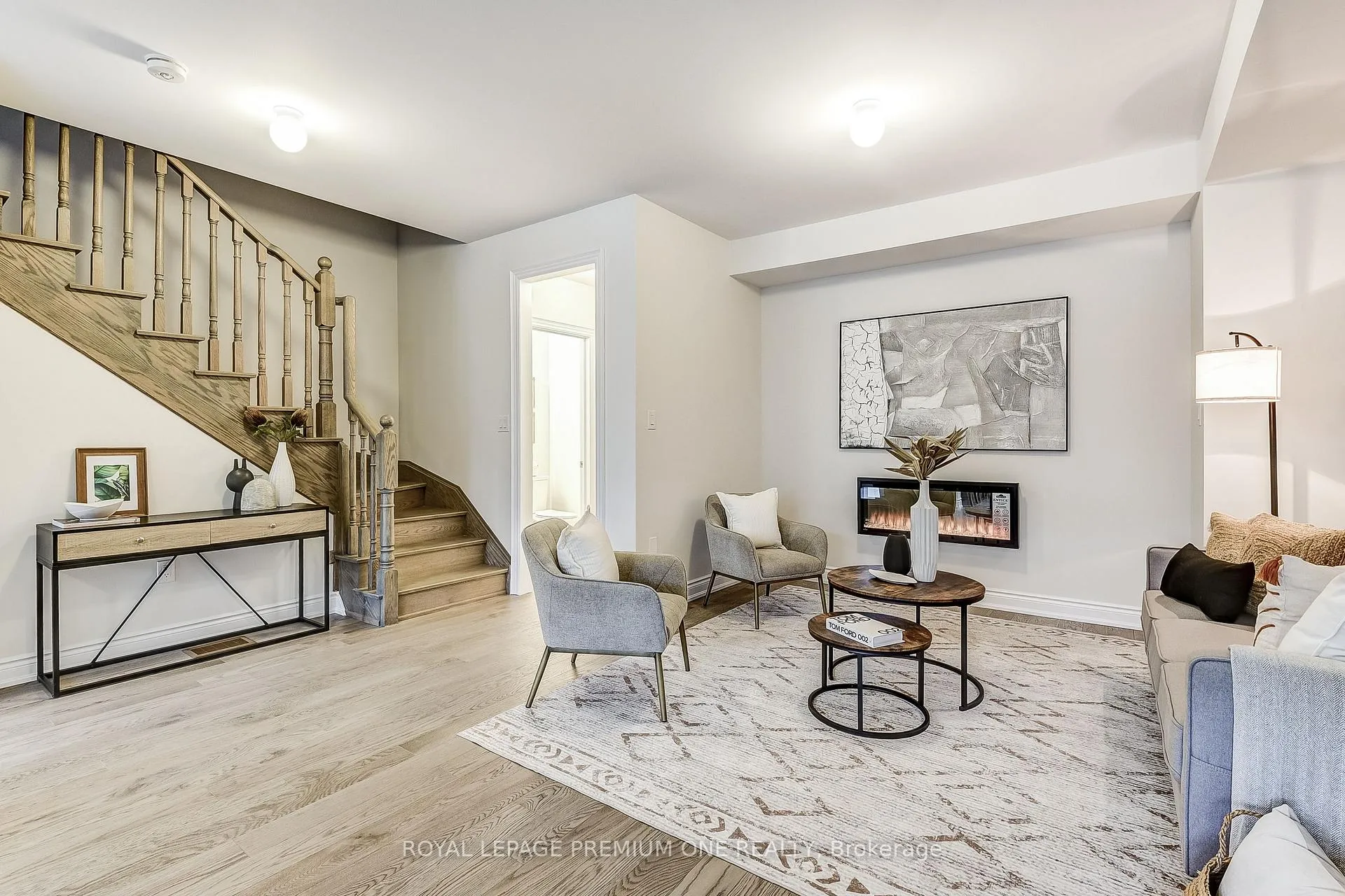 Photo 16 of 67 Tennant Circle, Vaughan, Vellore Village — HOMEH