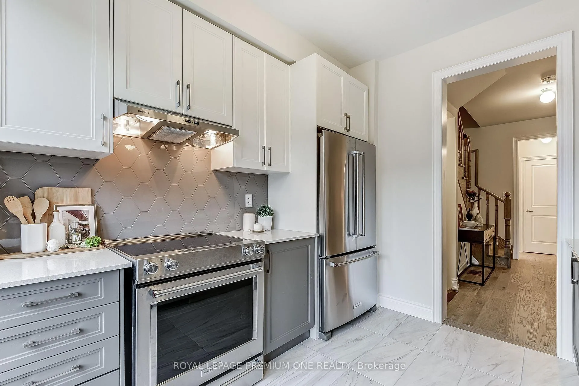 Photo 24 of 67 Tennant Circle, Vaughan, Vellore Village — HOMEH