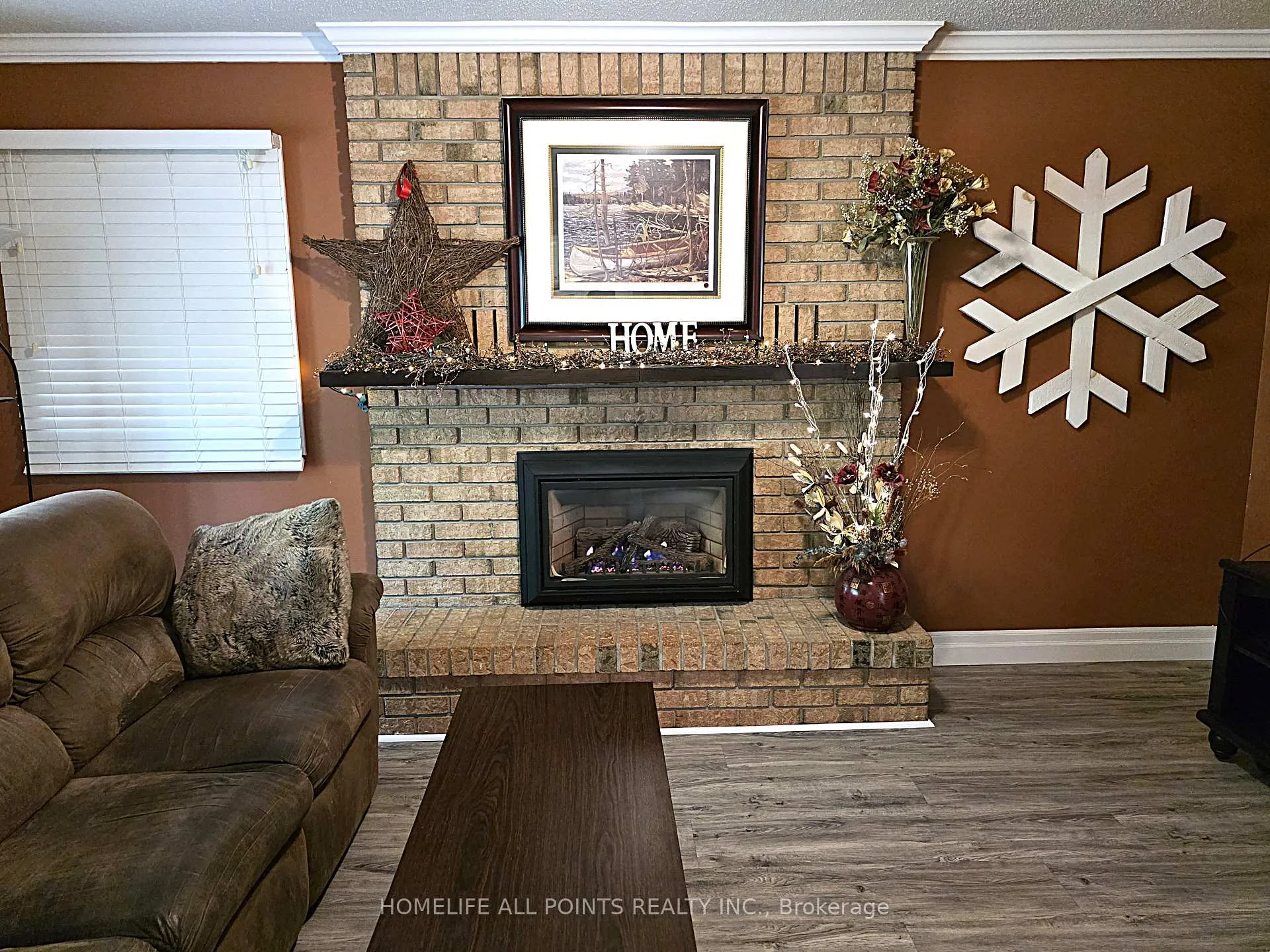 Photo 12 of 188 Browning Trail, Barrie, Letitia Heights — HOMEH