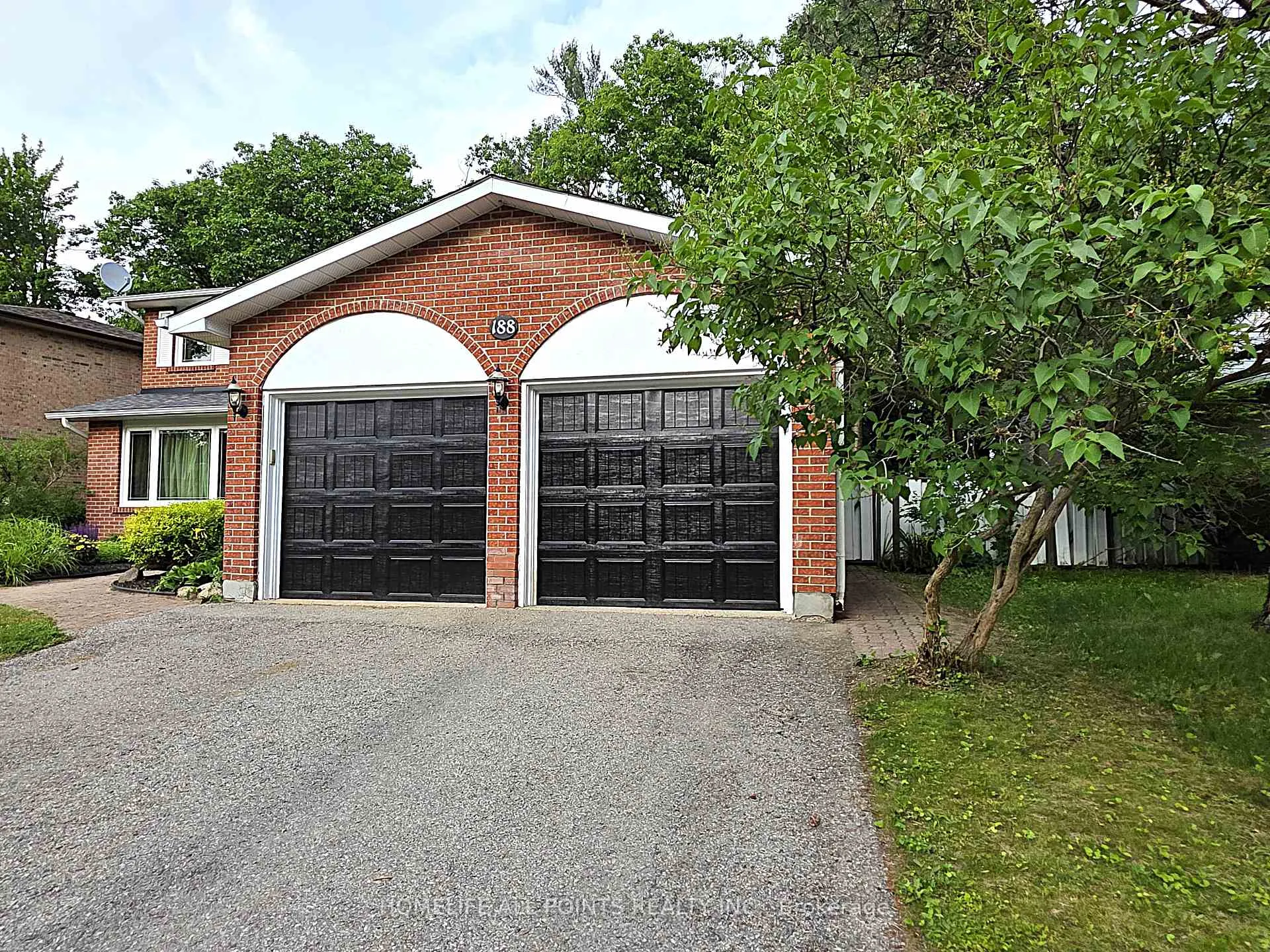 Photo 46 of 188 Browning Trail, Barrie, Letitia Heights — HOMEH