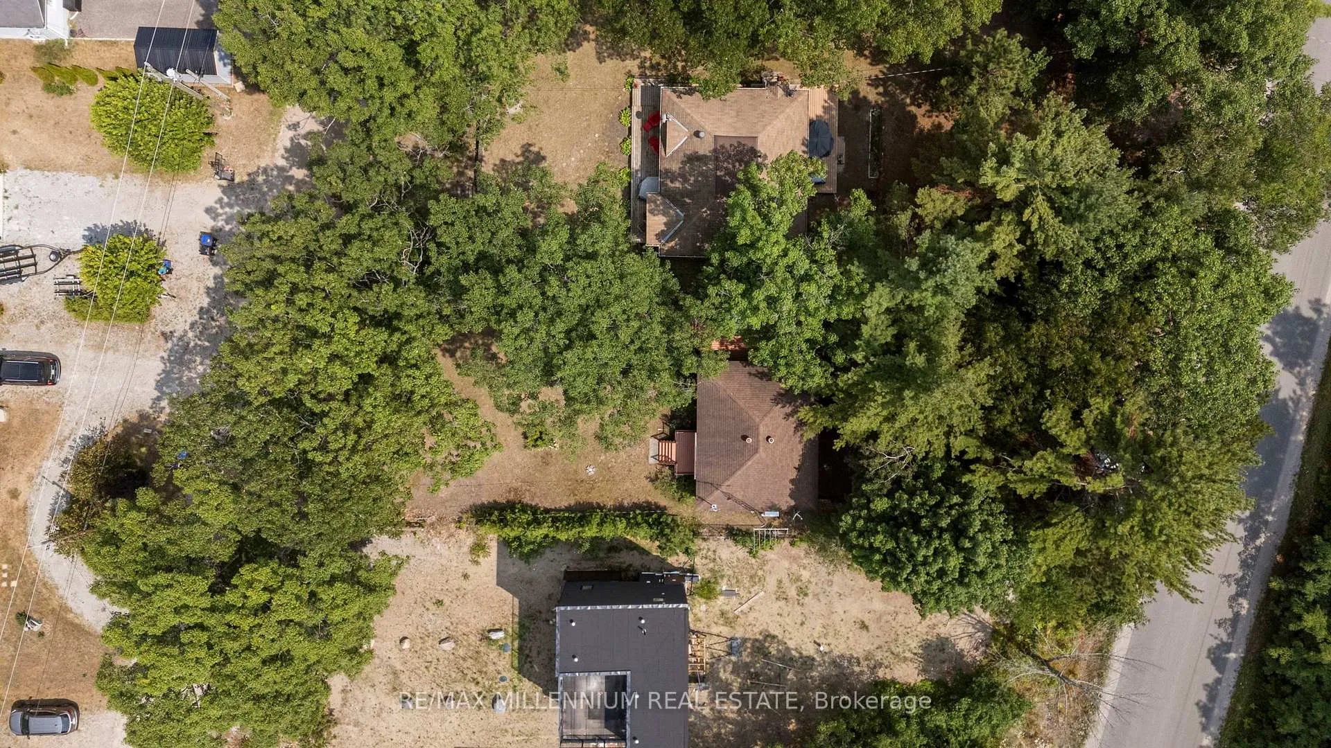 Photo 6 of 82 Beach Road, Tiny, Rural Tiny — HOMEH