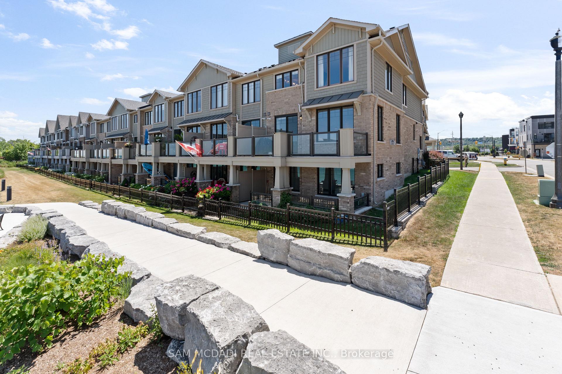 Photo 40 of 2 Pierre Trudeau Lane S, Grimsby, Grimsby Beach — HOMEH
