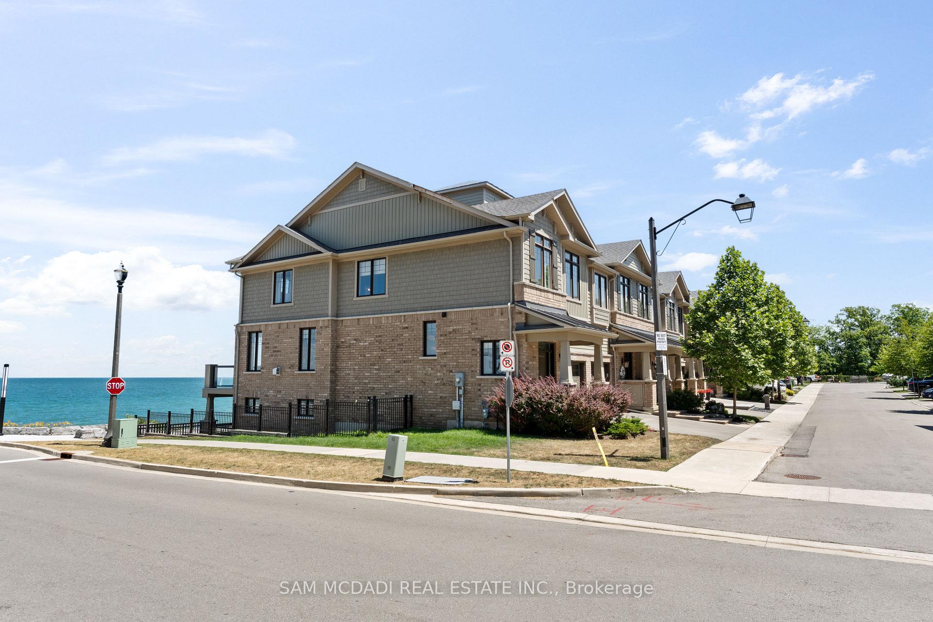 Photo 42 of 2 Pierre Trudeau Lane S, Grimsby, Grimsby Beach — HOMEH