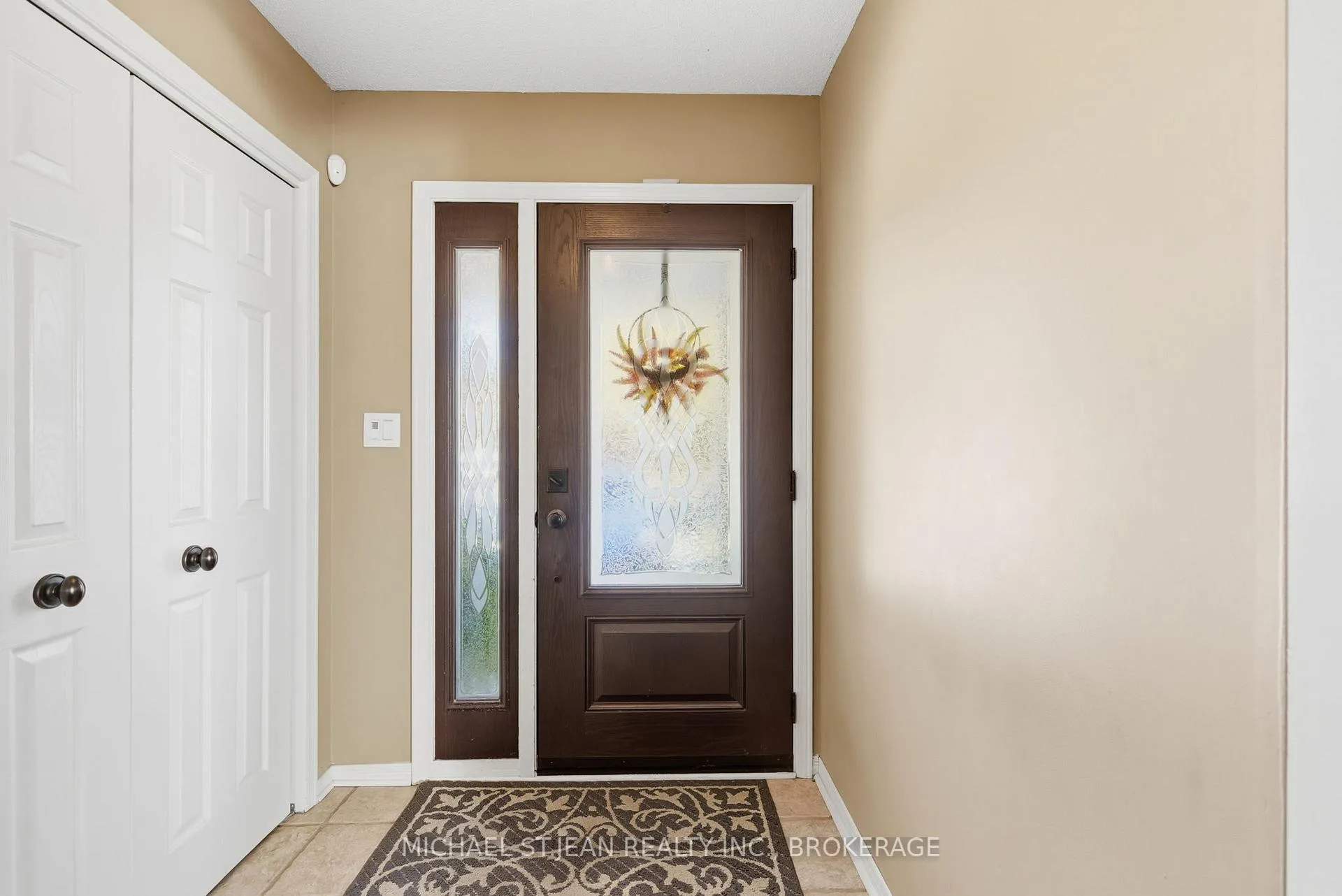 Photo 5 of 30 Capri Street, Thorold, Confederation Heights — HOMEH