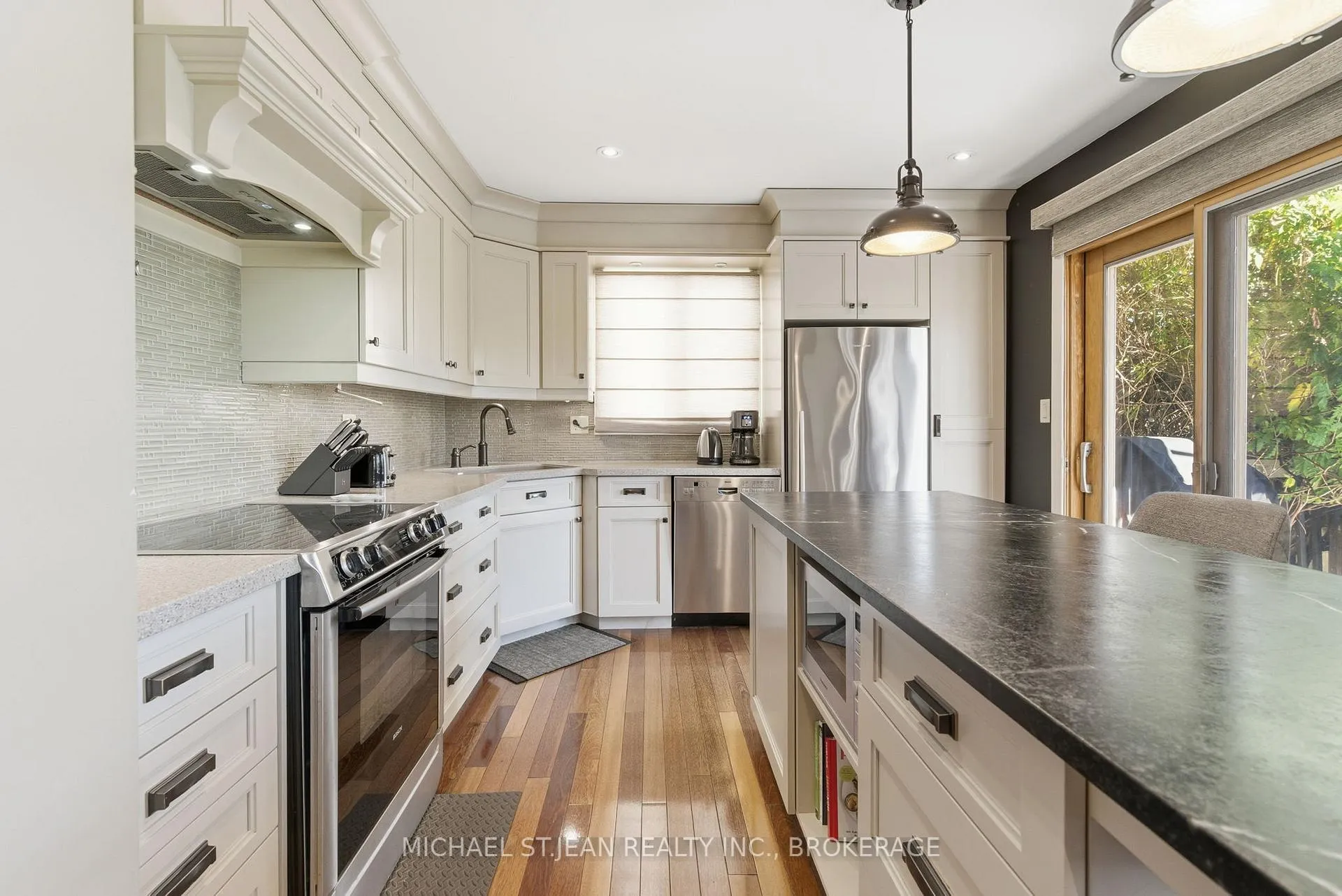 Photo 13 of 30 Capri Street, Thorold, Confederation Heights — HOMEH