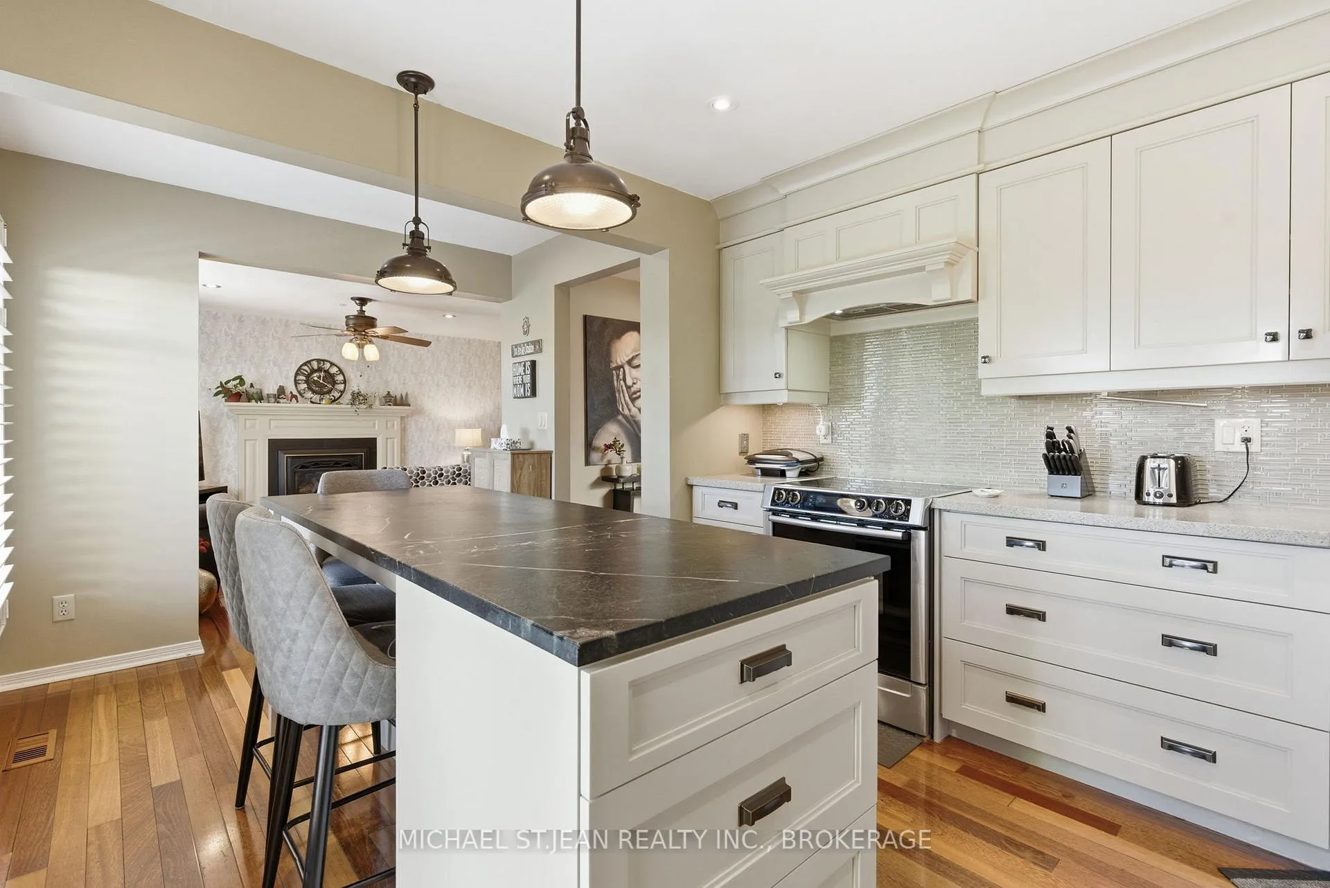 Photo 14 of 30 Capri Street, Thorold, Confederation Heights — HOMEH