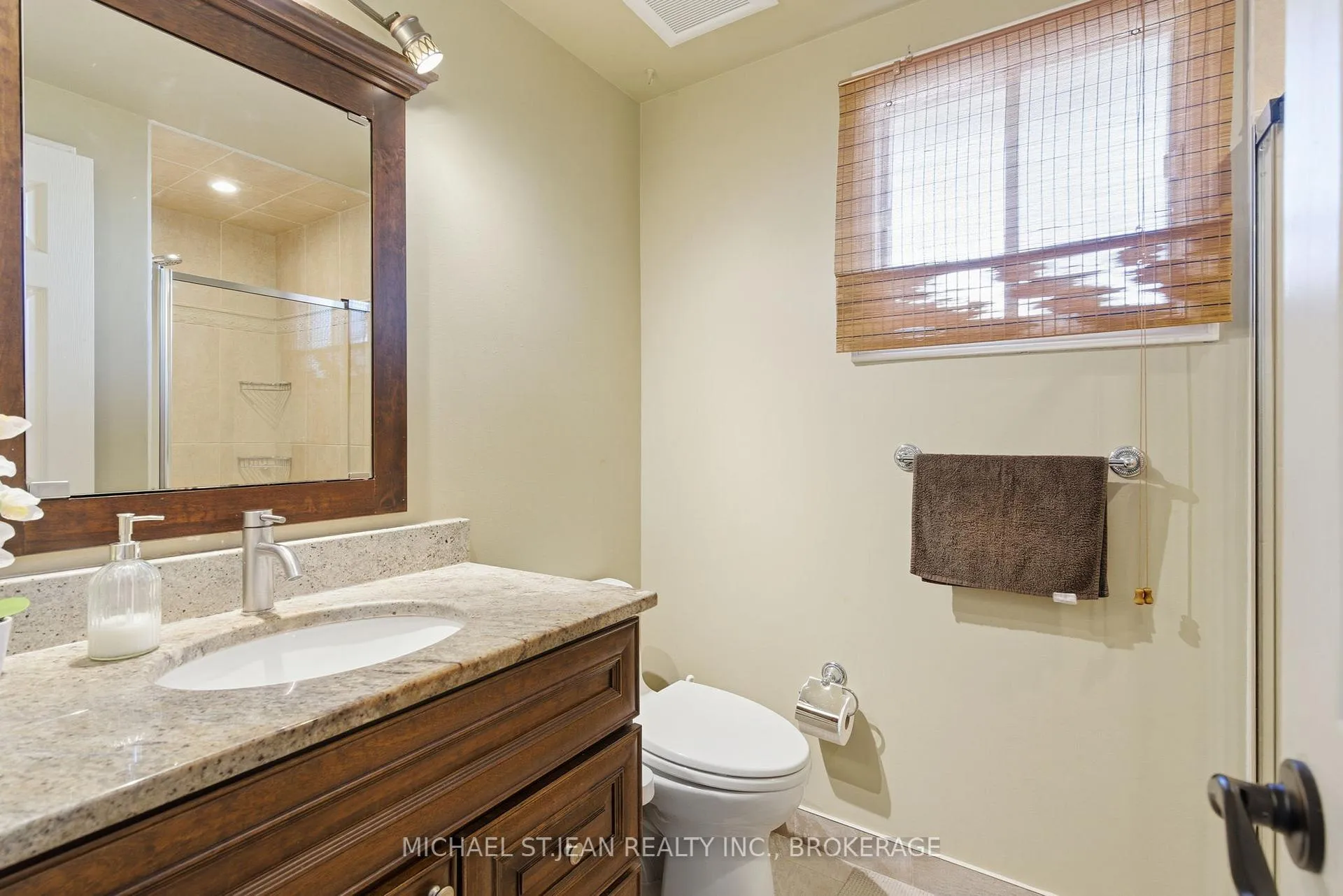 Photo 24 of 30 Capri Street, Thorold, Confederation Heights — HOMEH