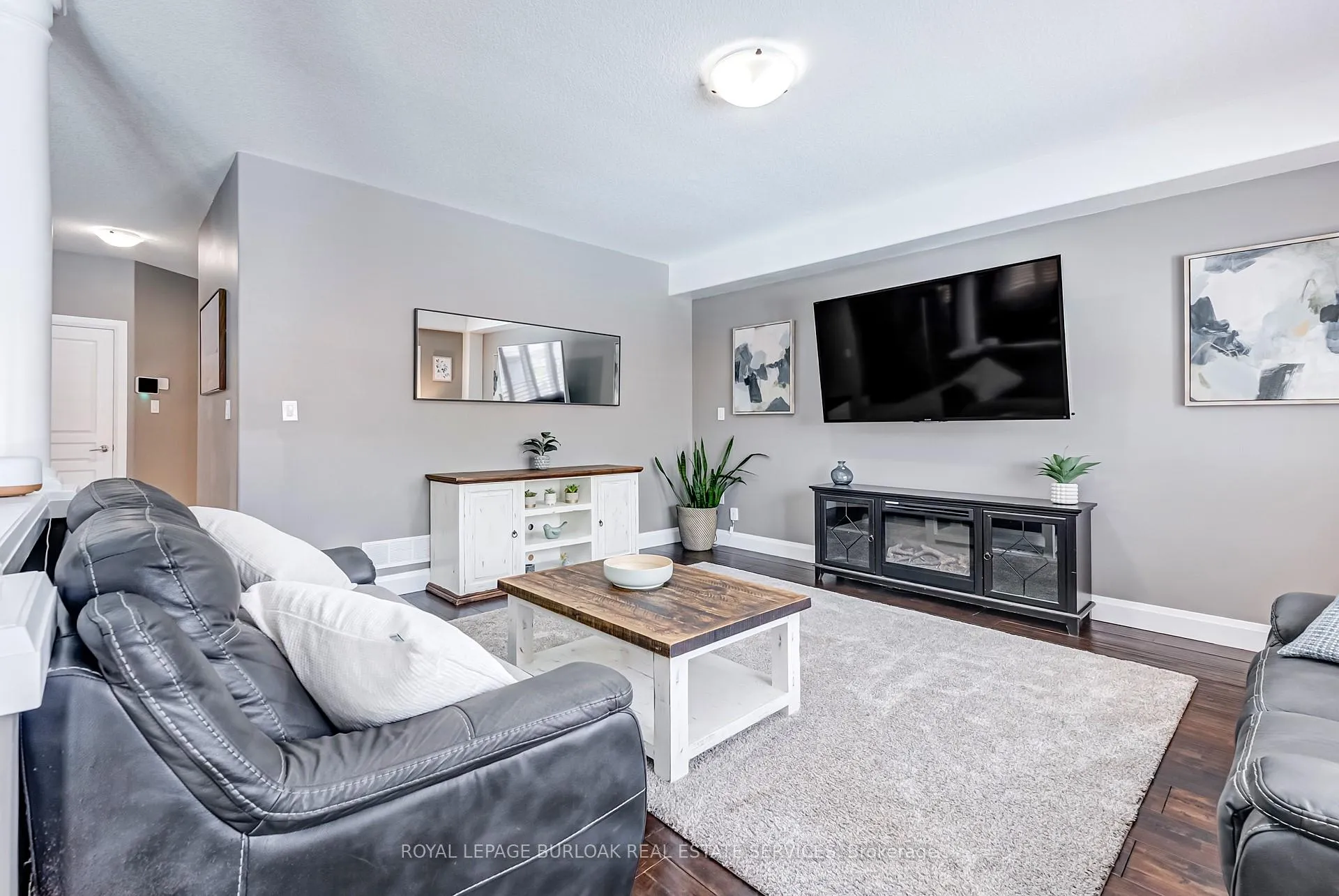 Photo 4 of 4401 Dennis Avenue, Lincoln, Beamsville — HOMEH