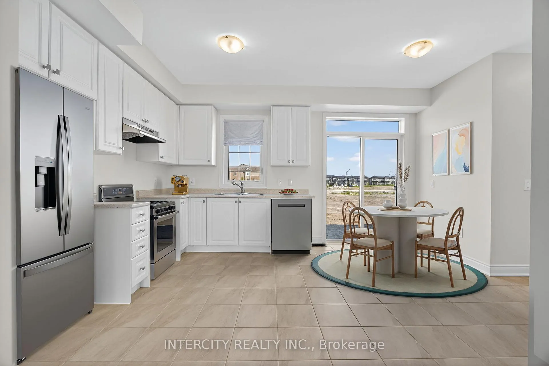 Photo 10 of 19 Avalon Drive, Wasaga Beach — HOMEH