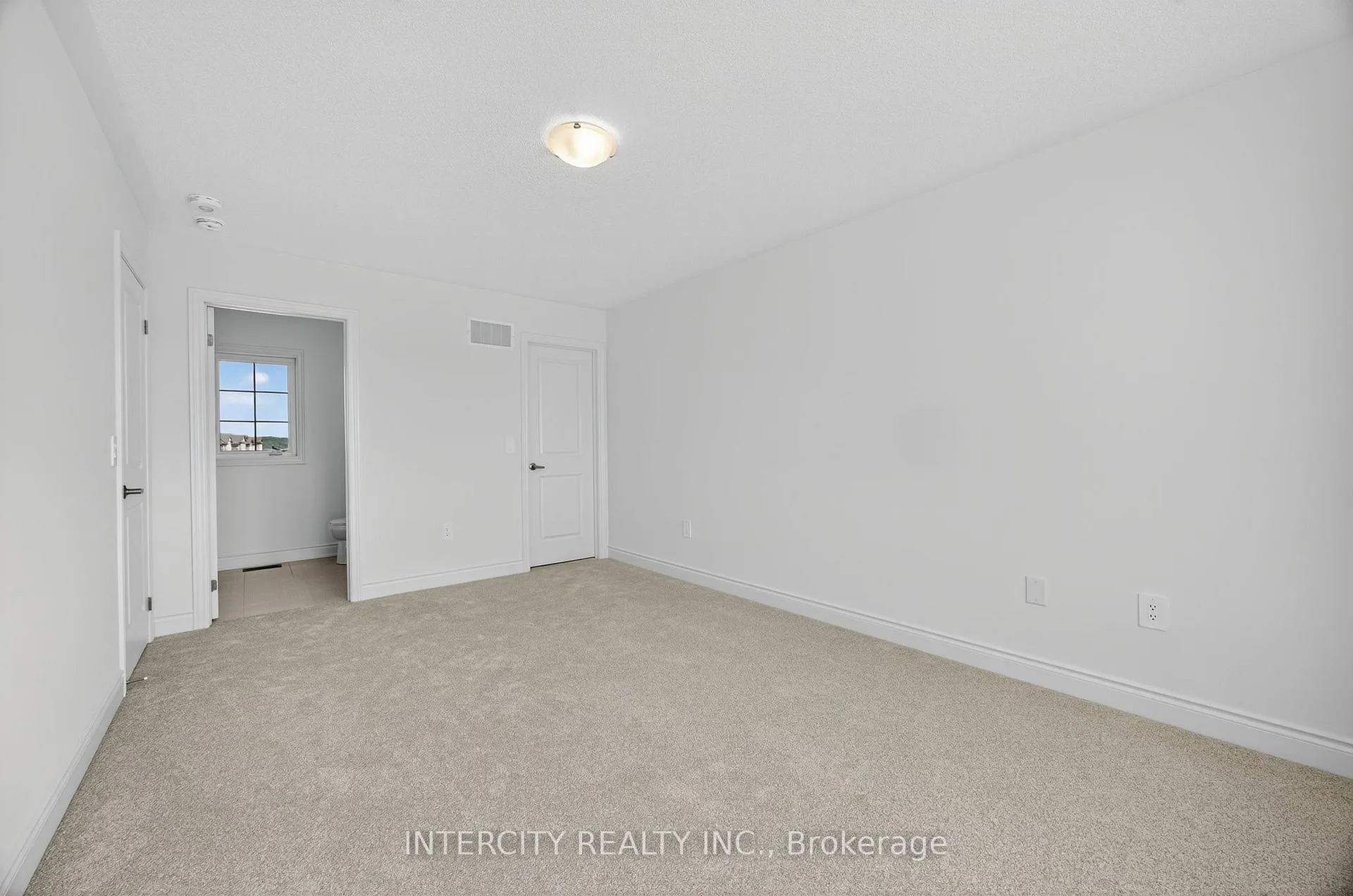Photo 26 of 19 Avalon Drive, Wasaga Beach — HOMEH