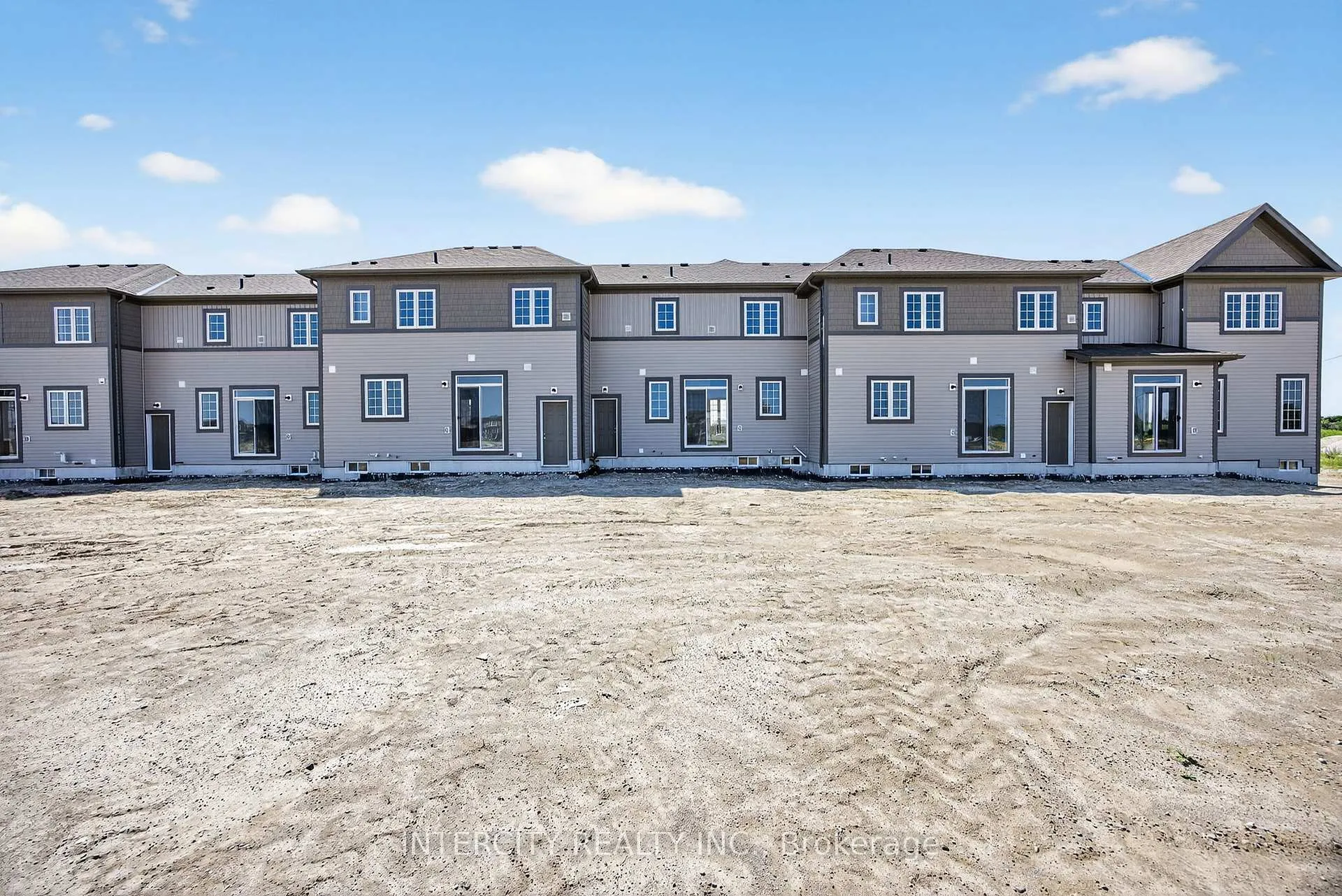 Photo 31 of 19 Avalon Drive, Wasaga Beach — HOMEH