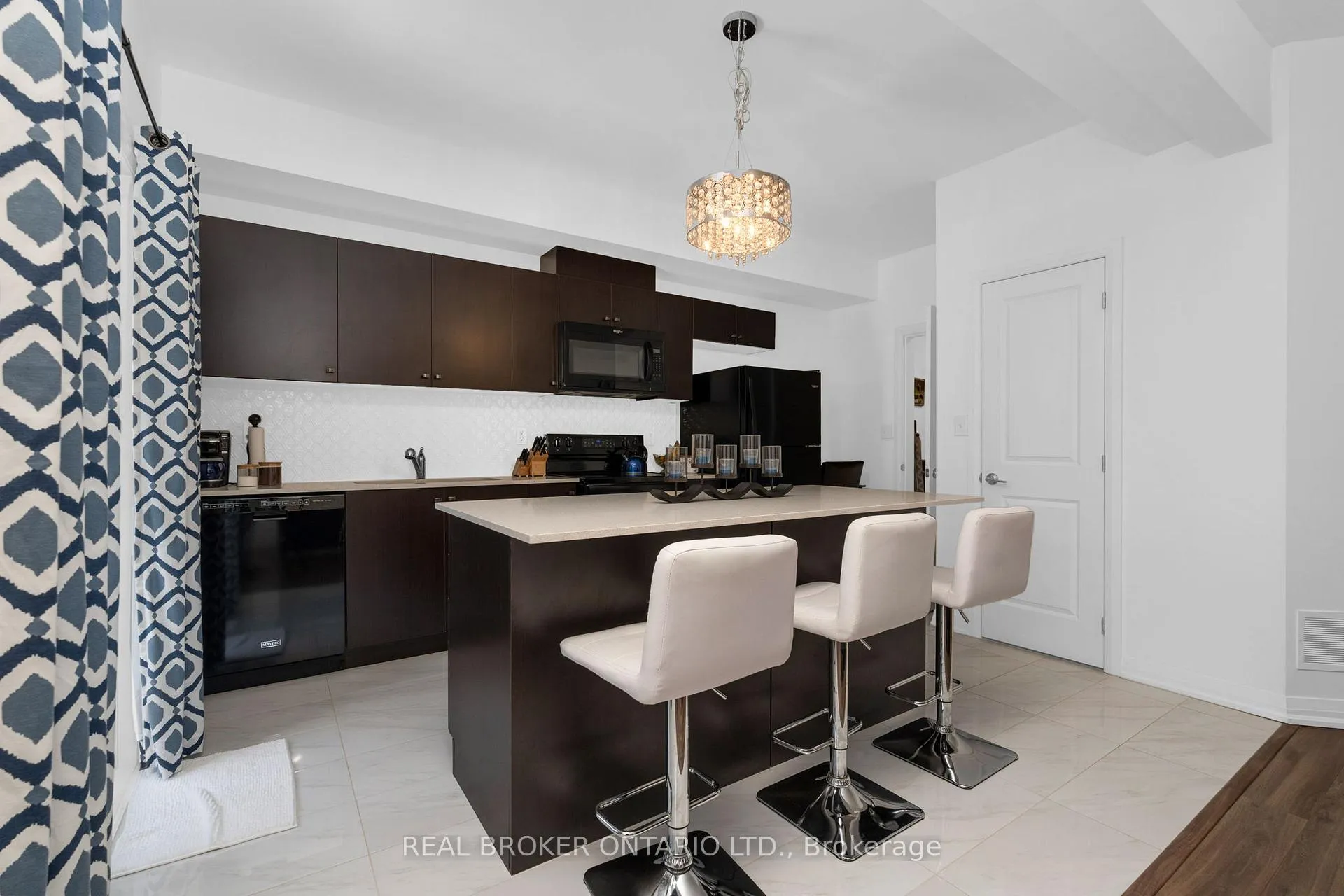 Photo 10 of 60 Mabern Street, Barrie, Holly — HOMEH