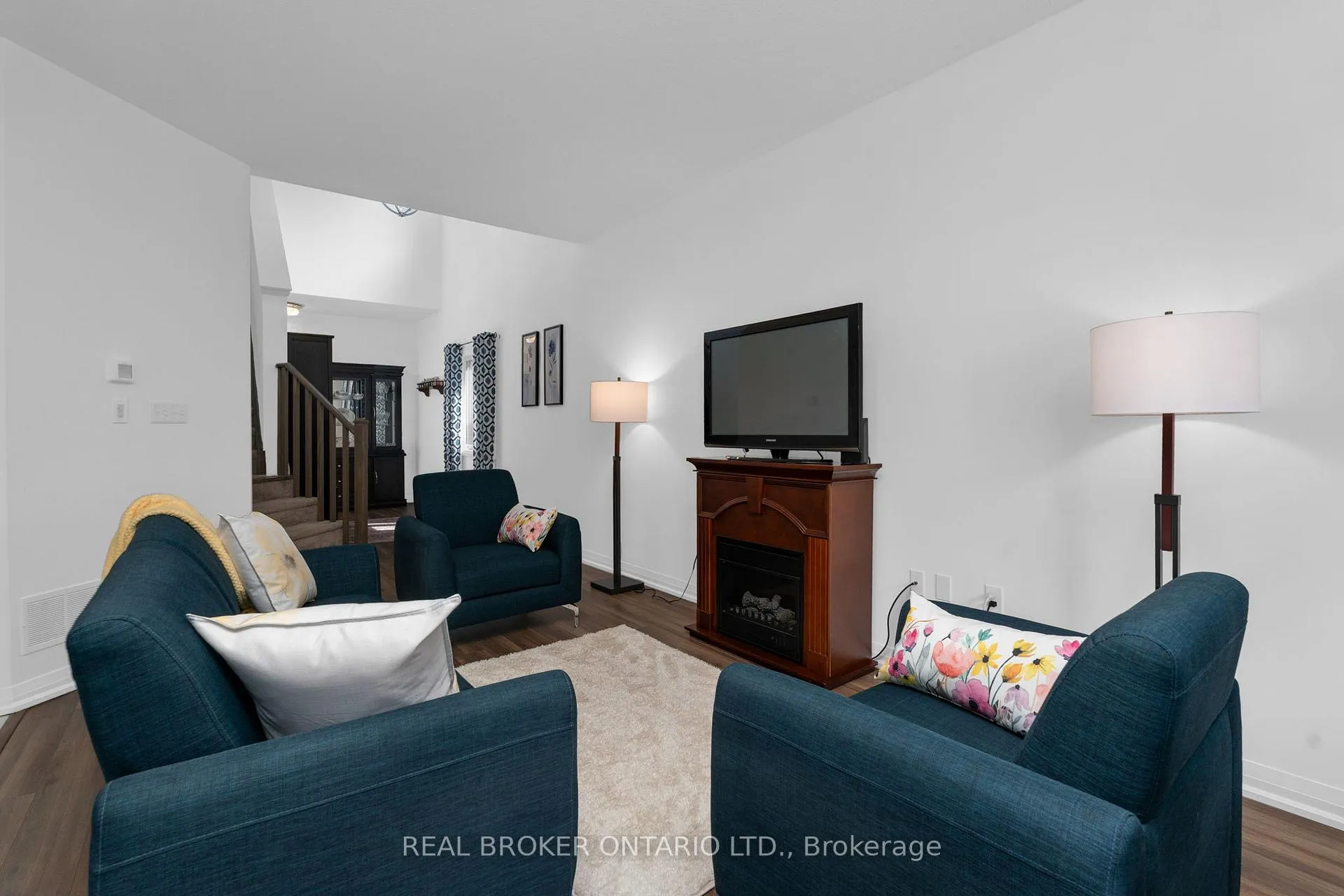 Photo 18 of 60 Mabern Street, Barrie, Holly — HOMEH