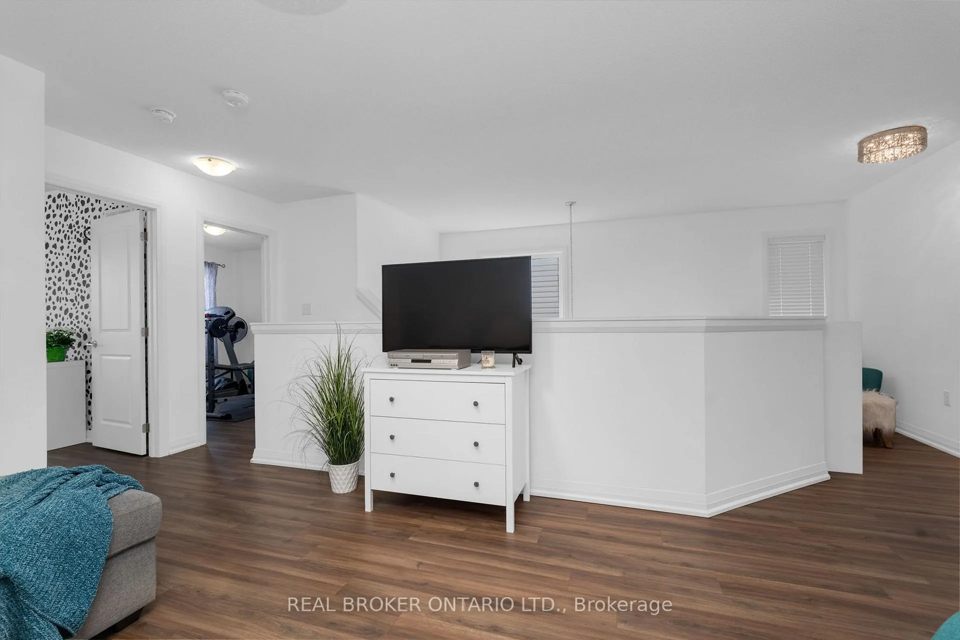Photo 21 of 60 Mabern Street, Barrie, Holly — HOMEH