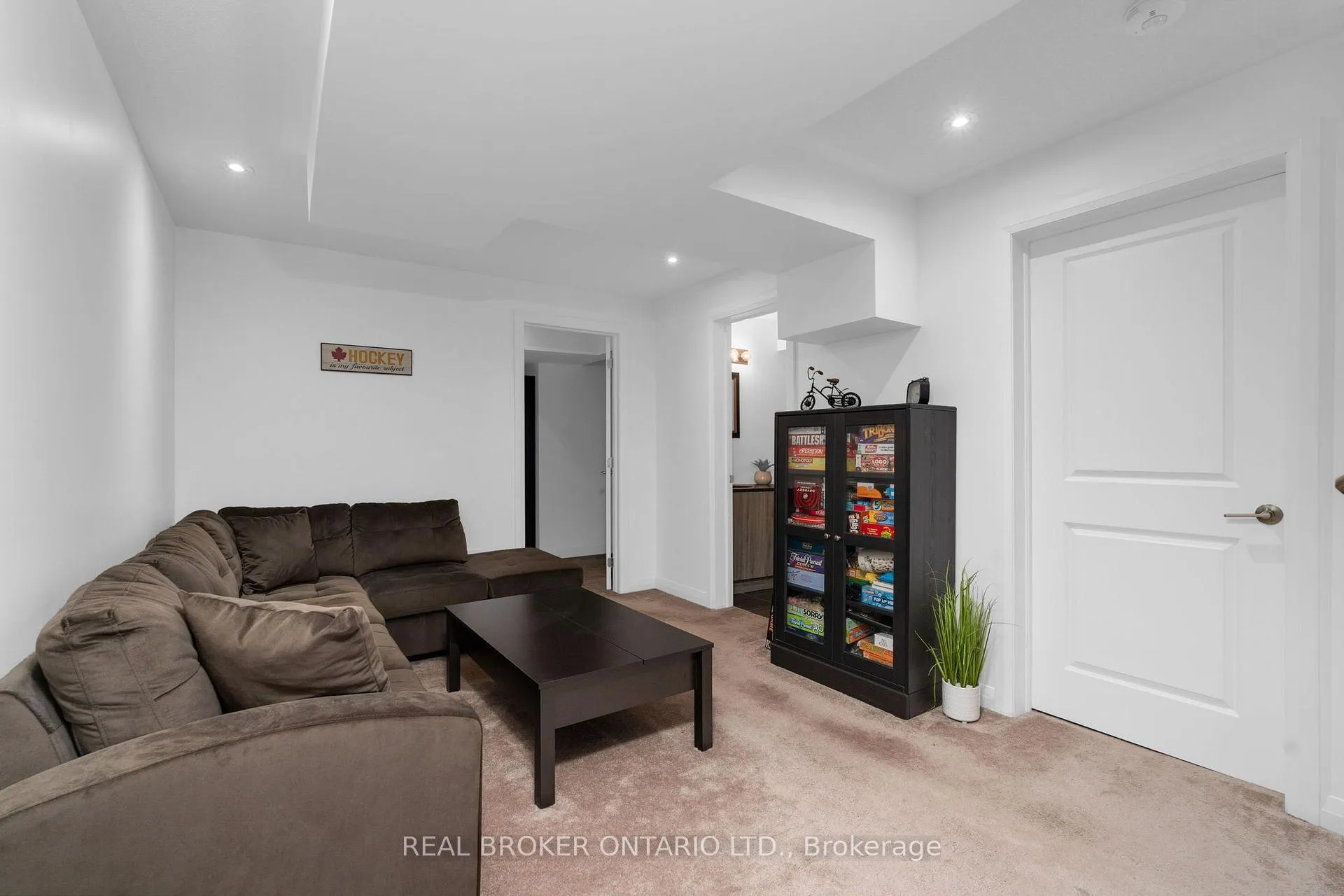 Photo 30 of 60 Mabern Street, Barrie, Holly — HOMEH