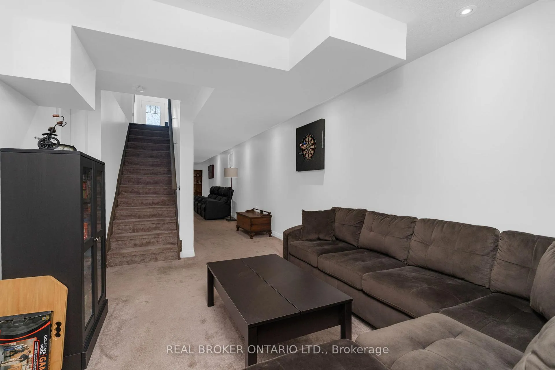 Photo 31 of 60 Mabern Street, Barrie, Holly — HOMEH
