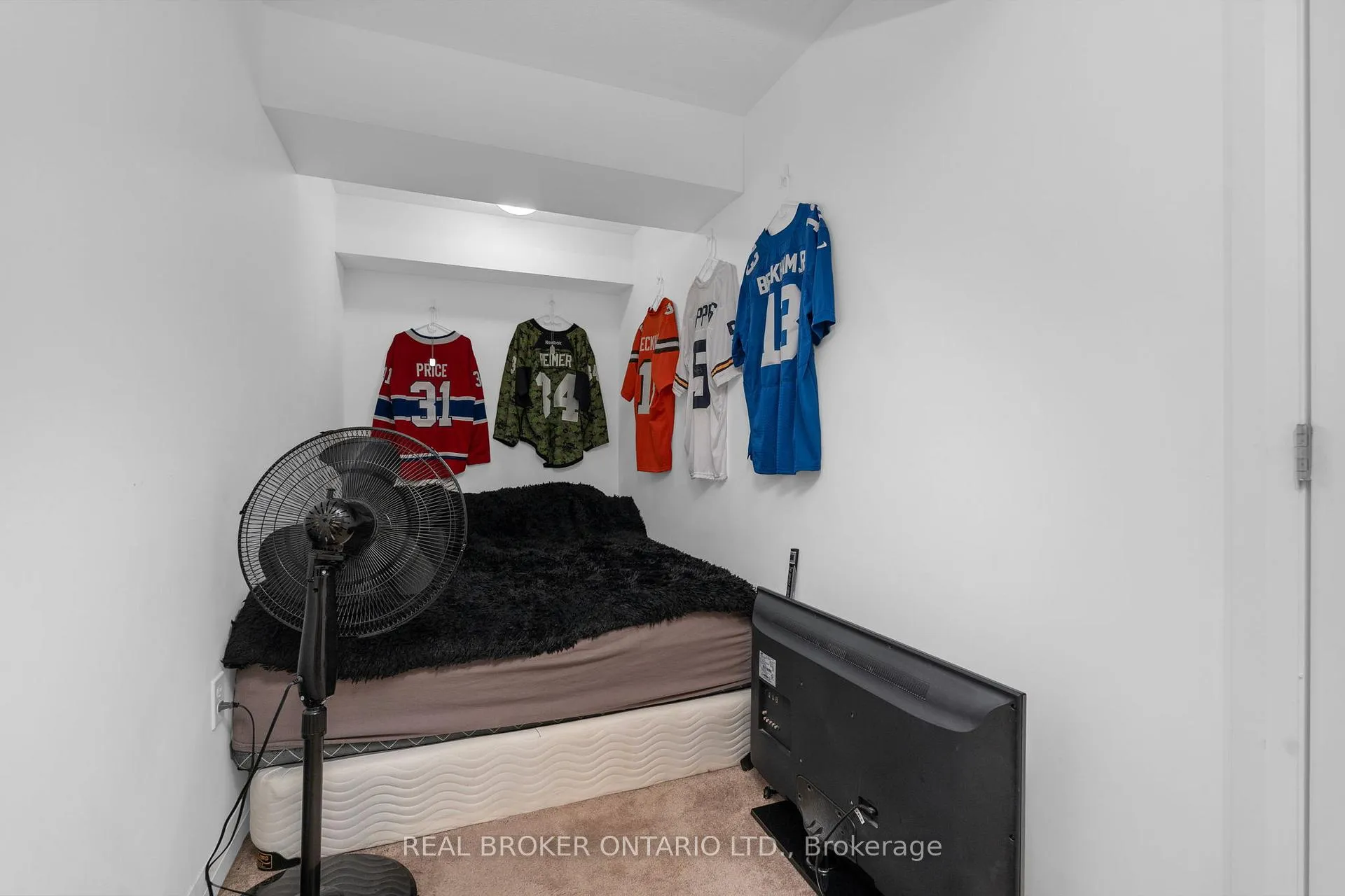 Photo 34 of 60 Mabern Street, Barrie, Holly — HOMEH