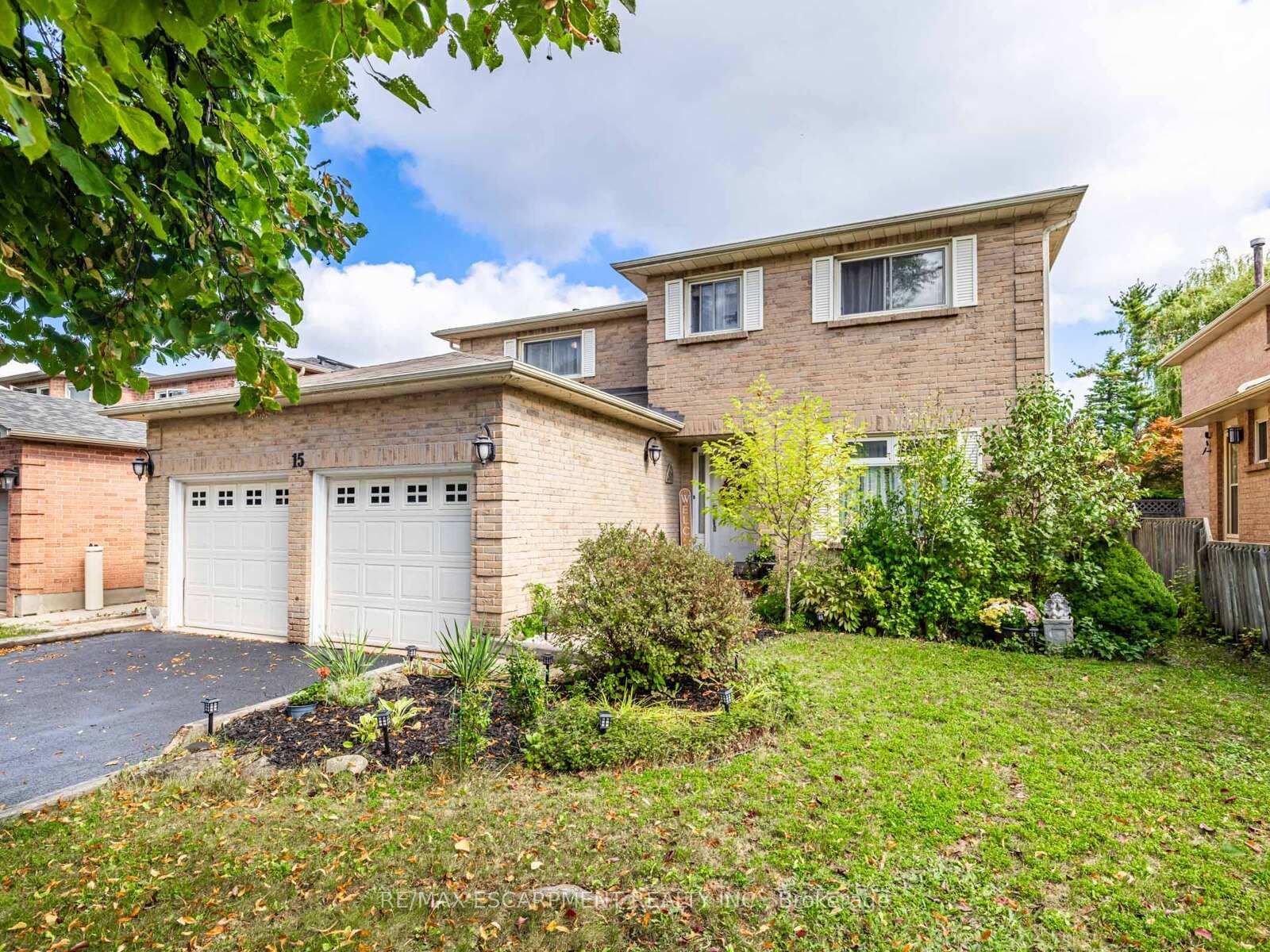 Photo 5 of 15 Deer Valley Drive, Caledon, Bolton West — HOMEH