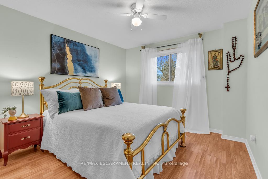 Photo 28 of 15 Deer Valley Drive, Caledon, Bolton West — HOMEH