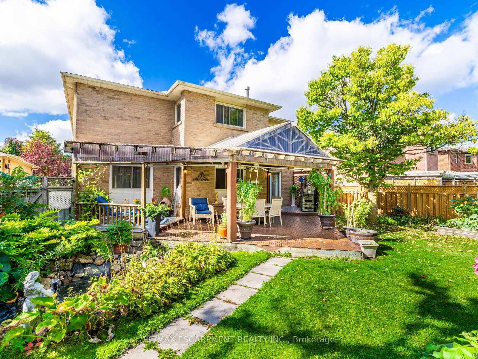 Photo 39 of 15 Deer Valley Drive, Caledon, Bolton West — HOMEH