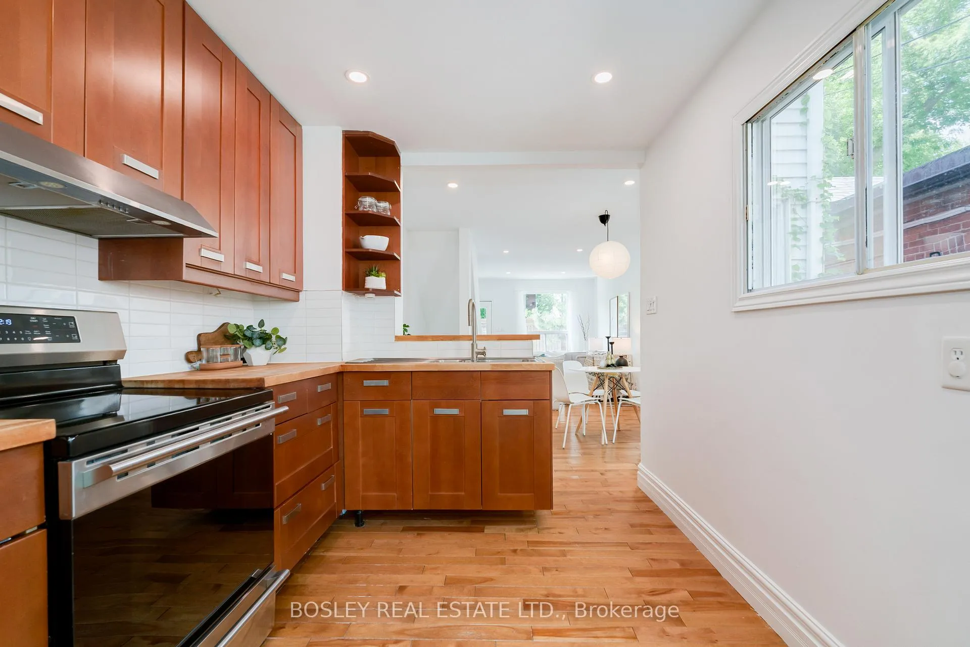 Photo 11 of 1057 Craven Road, Toronto, Greenwood-Coxwell — HOMEH