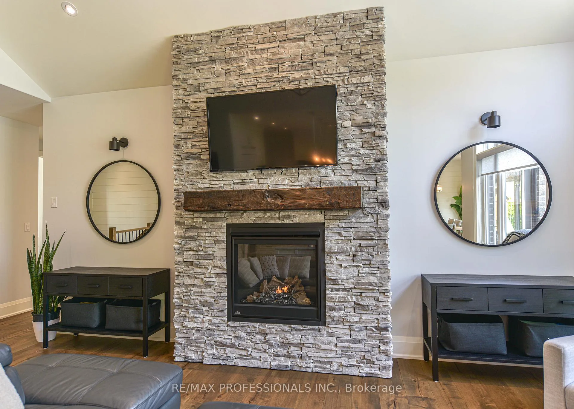 Photo 10 of 21 Boothby Crescent, Springwater, Snow Valley — HOMEH