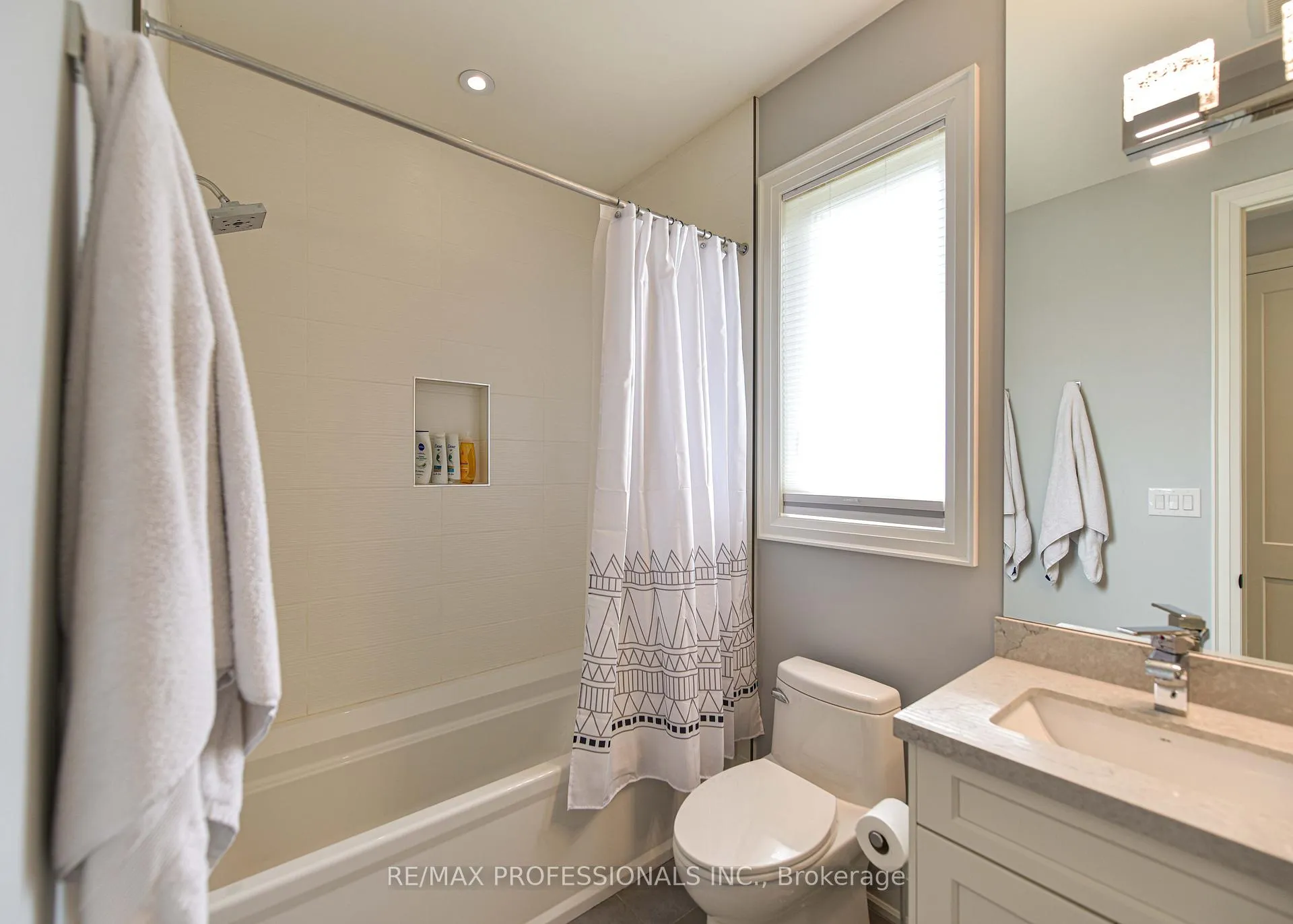 Photo 30 of 21 Boothby Crescent, Springwater, Snow Valley — HOMEH