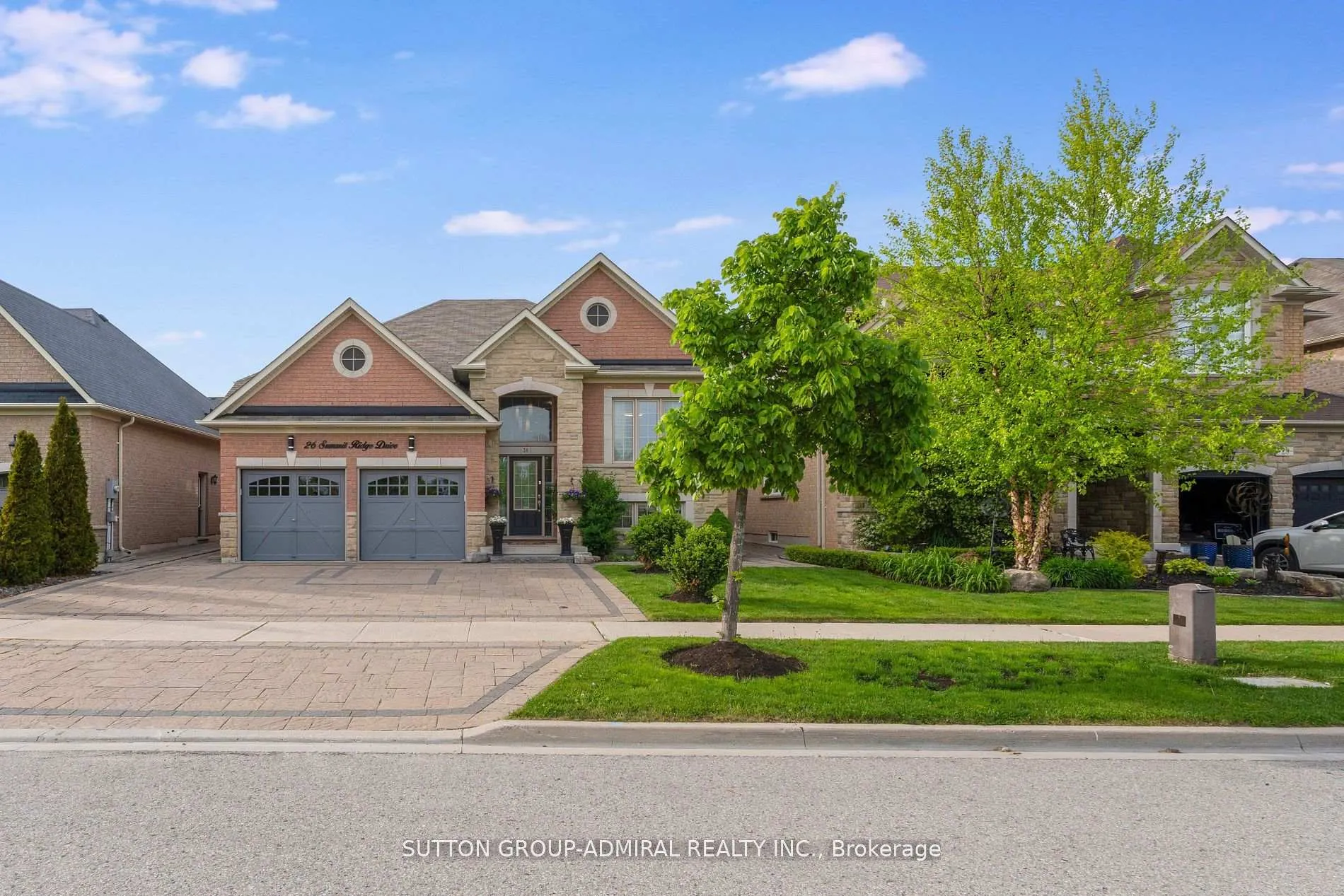 Photo 1 of 26 Summit Ridge Drive, King, Schomberg — HOMEH