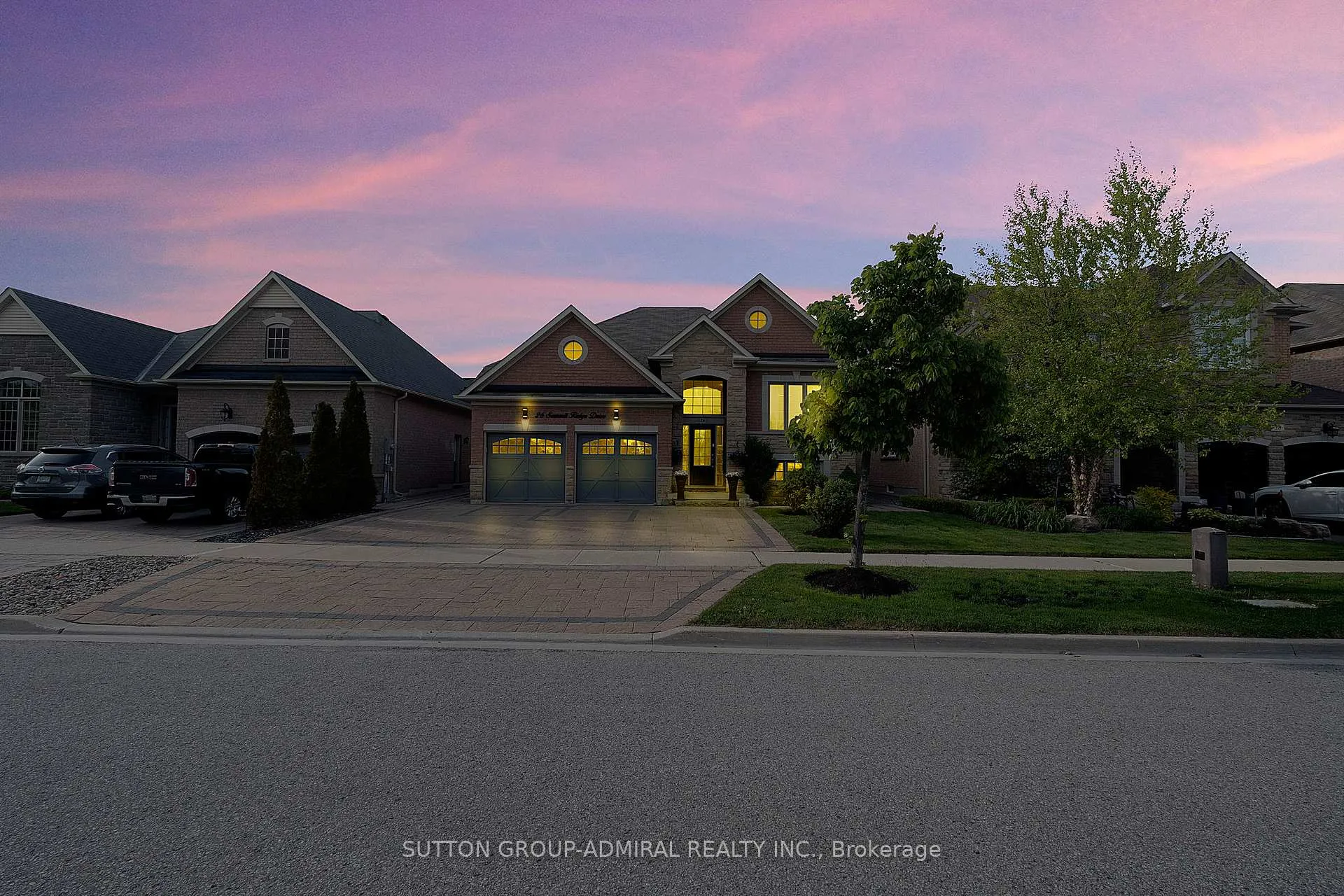 Photo 4 of 26 Summit Ridge Drive, King, Schomberg — HOMEH