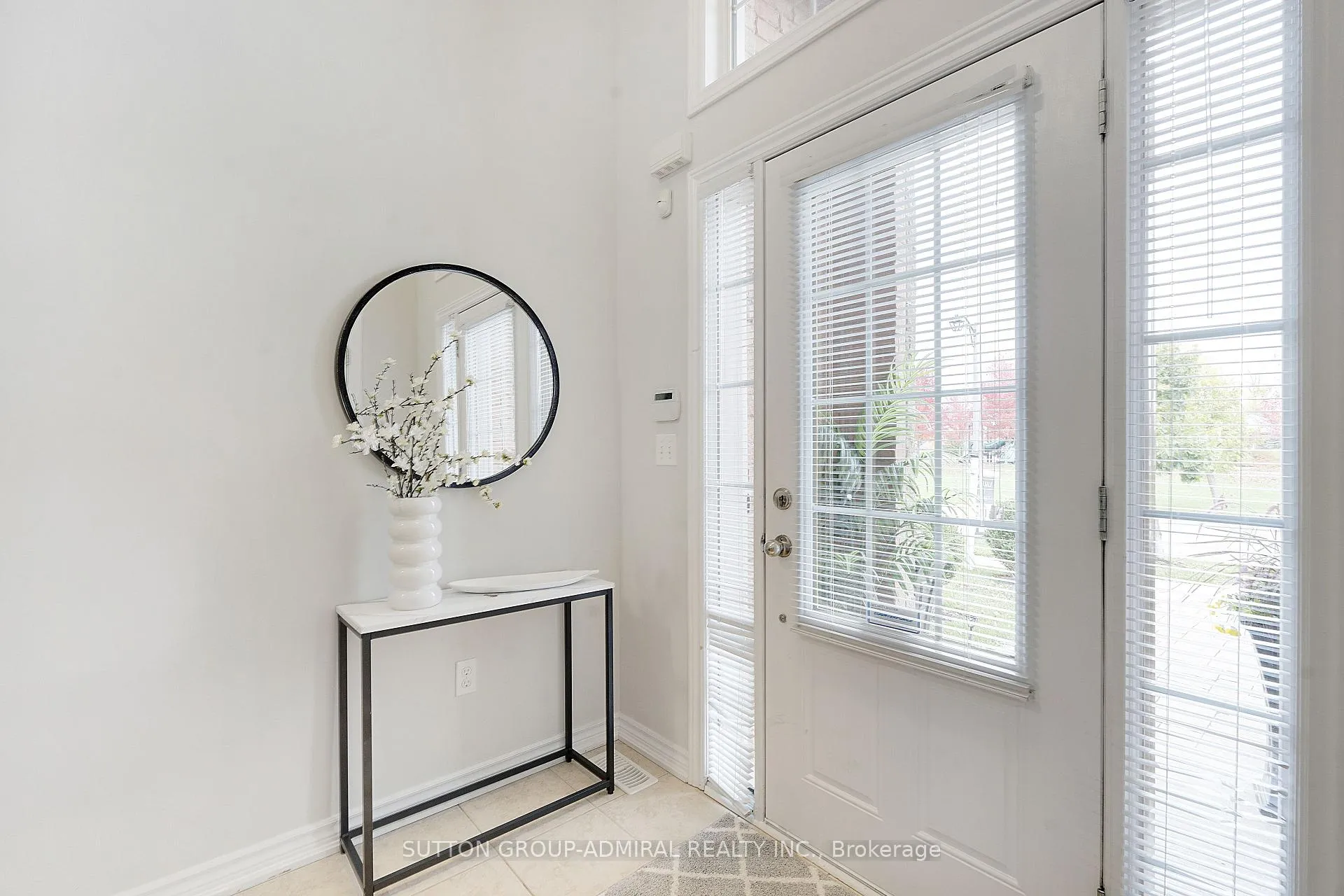 Photo 6 of 26 Summit Ridge Drive, King, Schomberg — HOMEH