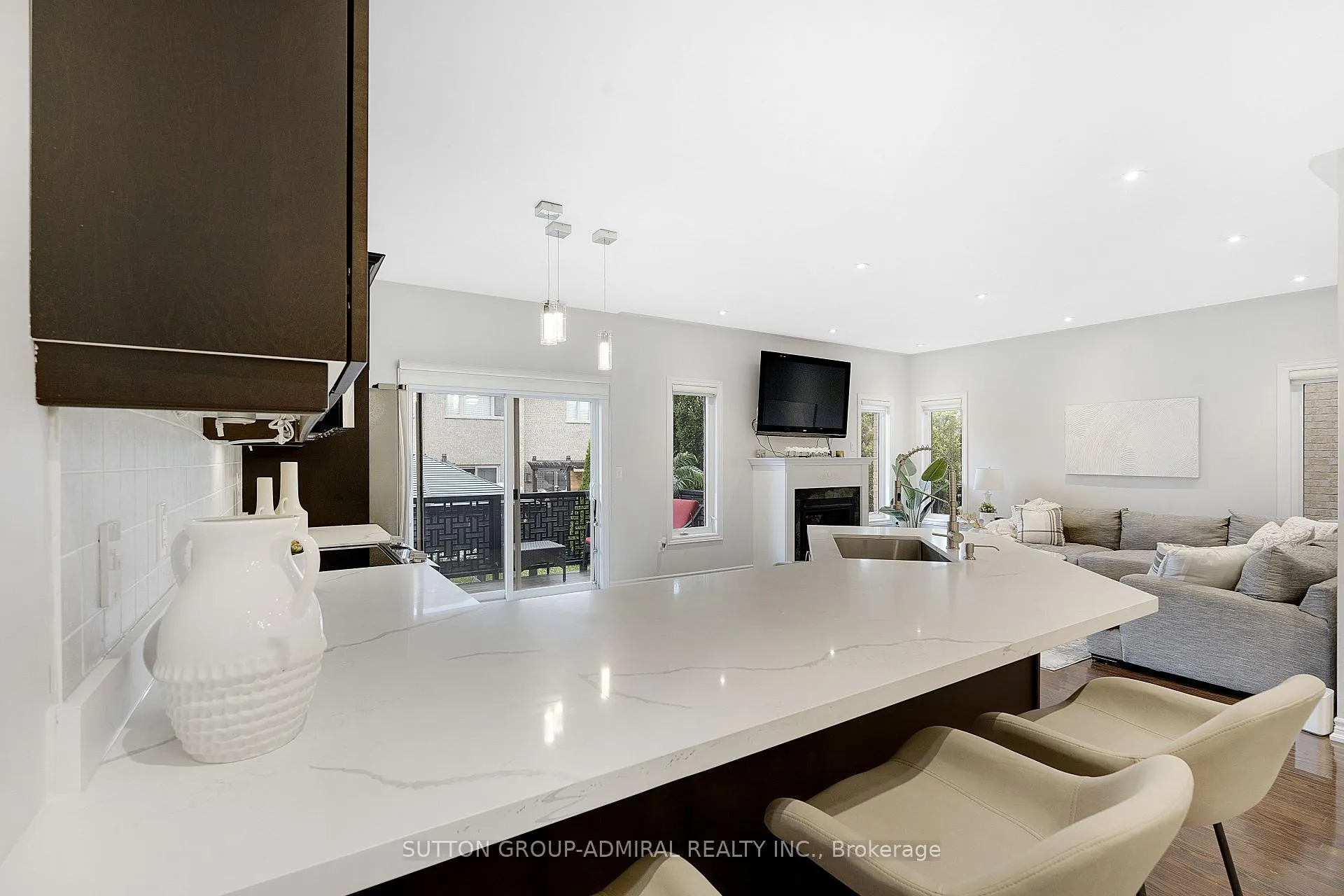 Photo 14 of 26 Summit Ridge Drive, King, Schomberg — HOMEH