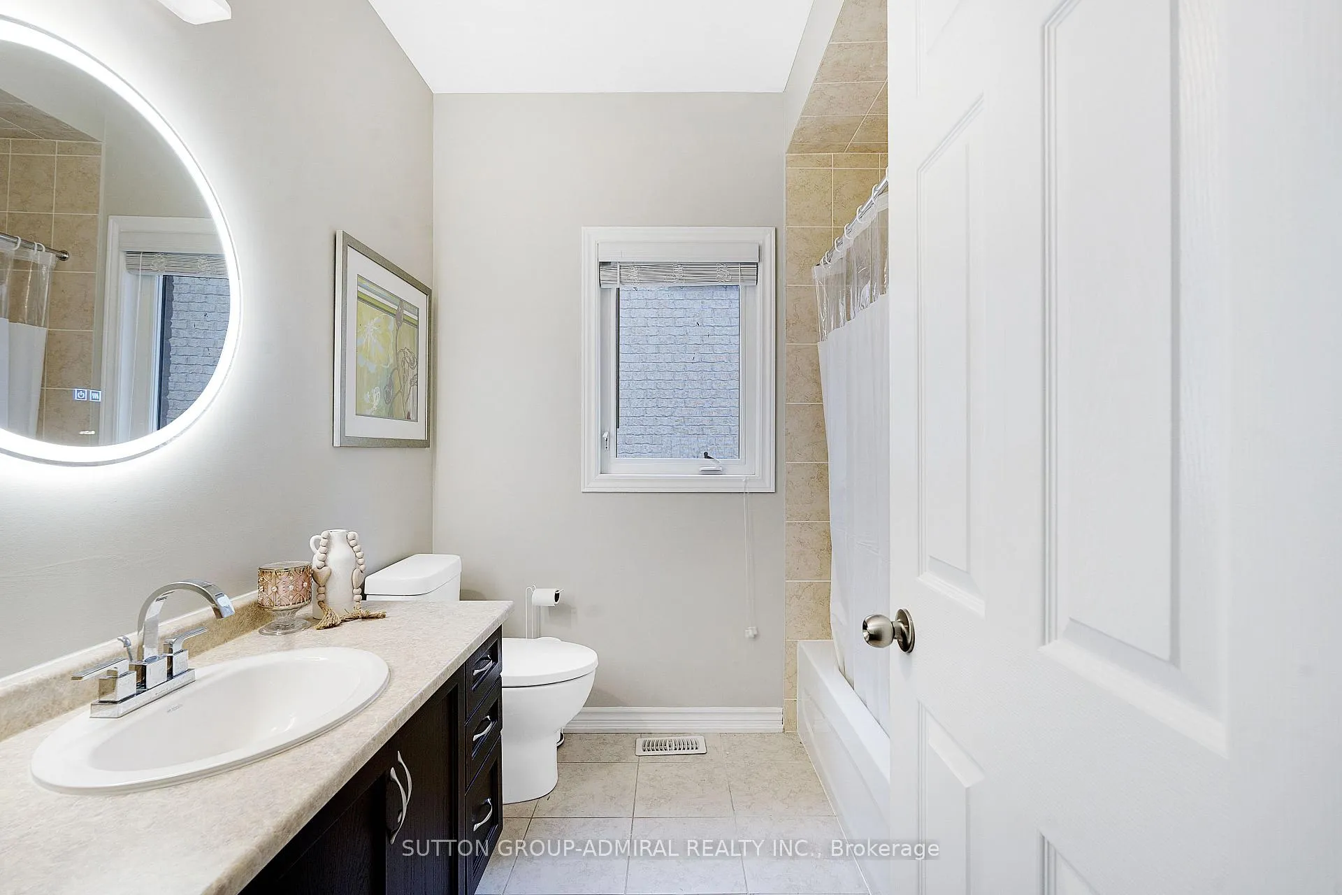 Photo 18 of 26 Summit Ridge Drive, King, Schomberg — HOMEH