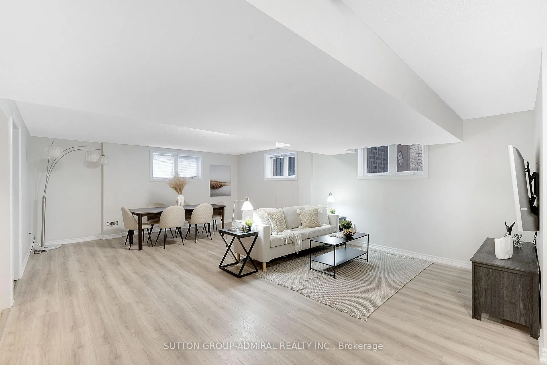 Photo 27 of 26 Summit Ridge Drive, King, Schomberg — HOMEH