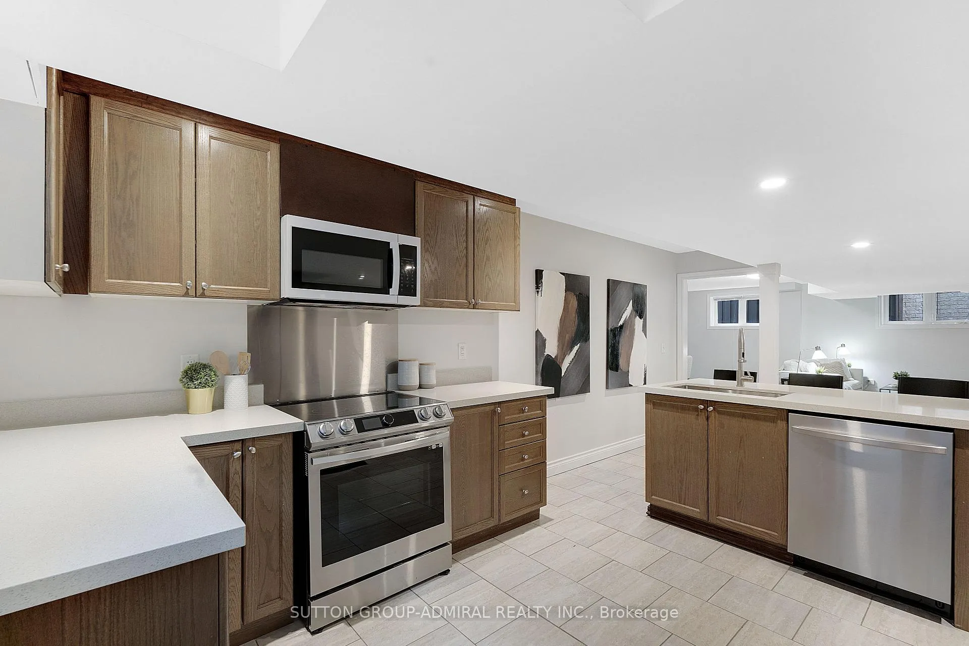 Photo 30 of 26 Summit Ridge Drive, King, Schomberg — HOMEH