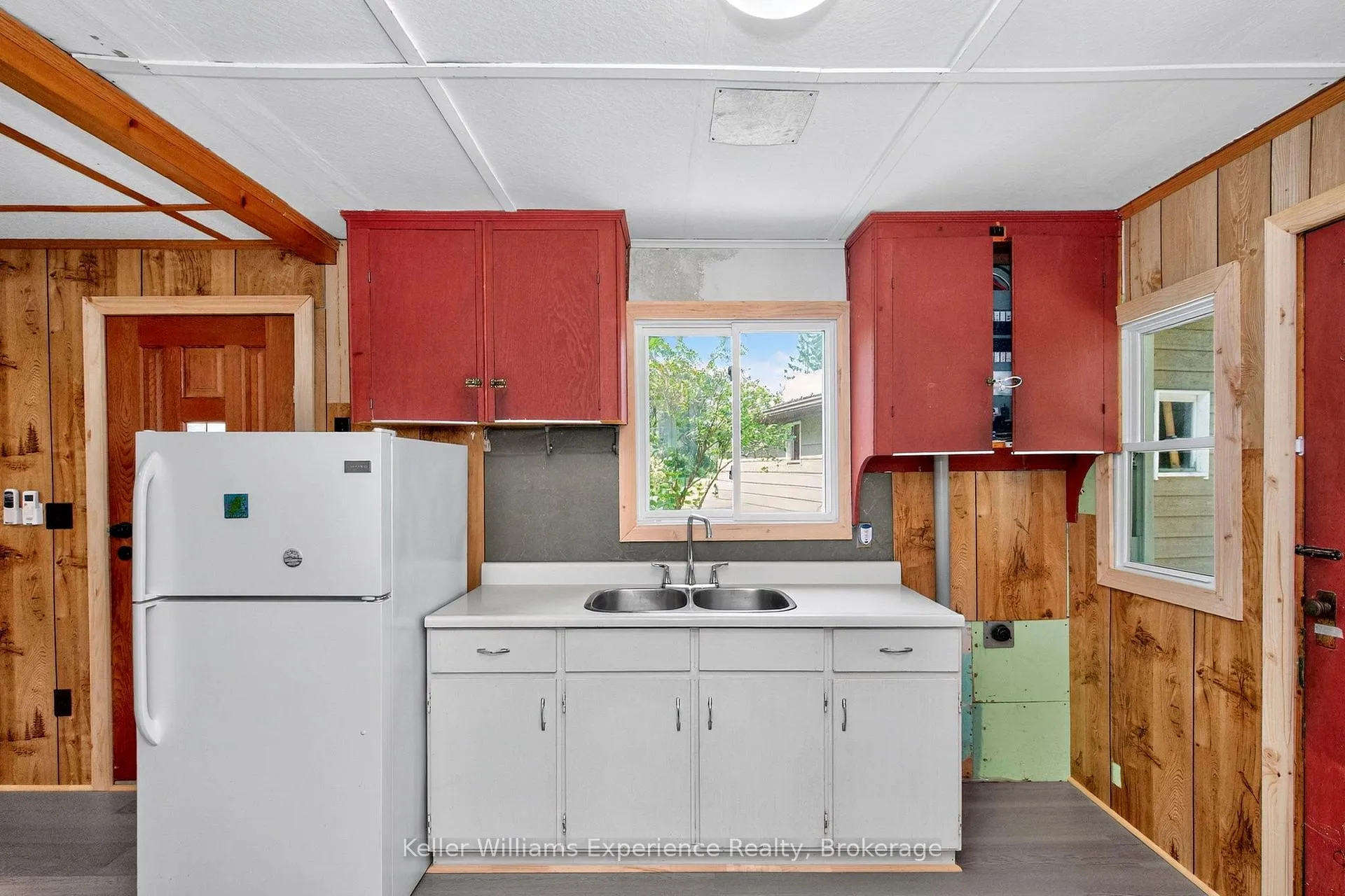 Photo 9 of 180&184 Silver Birch Crescent, Tay, Port McNicoll — HOMEH
