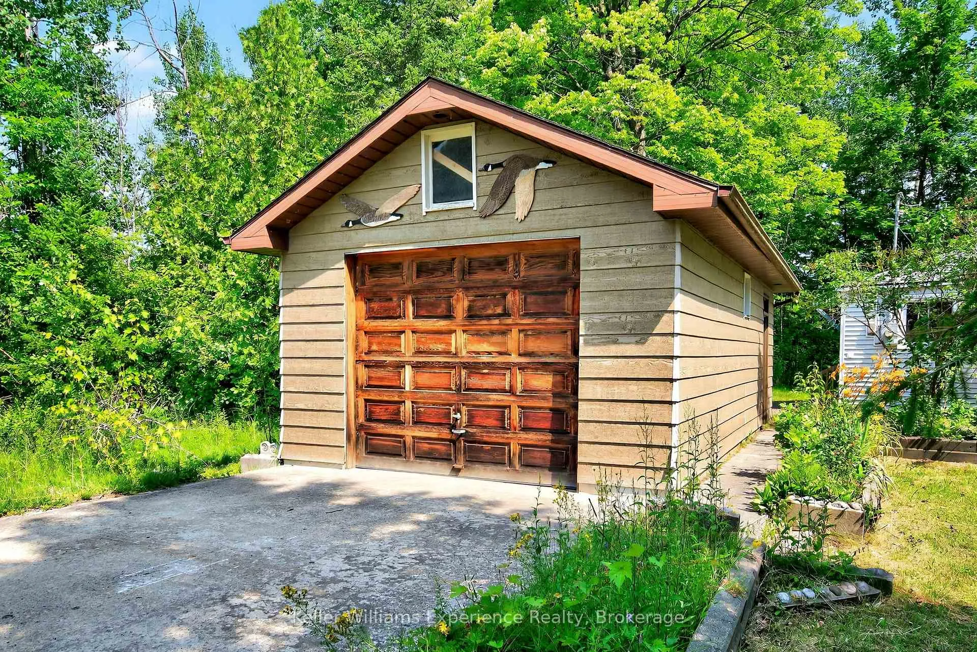 Photo 22 of 180&184 Silver Birch Crescent, Tay, Port McNicoll — HOMEH